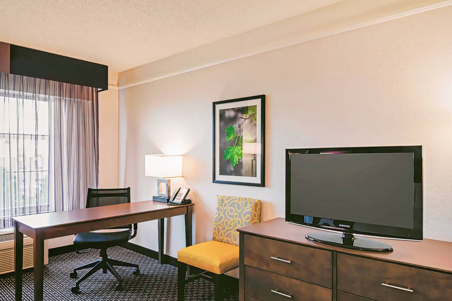 La Quinta Inn & Suites by Wyndham Denver Airport DIA