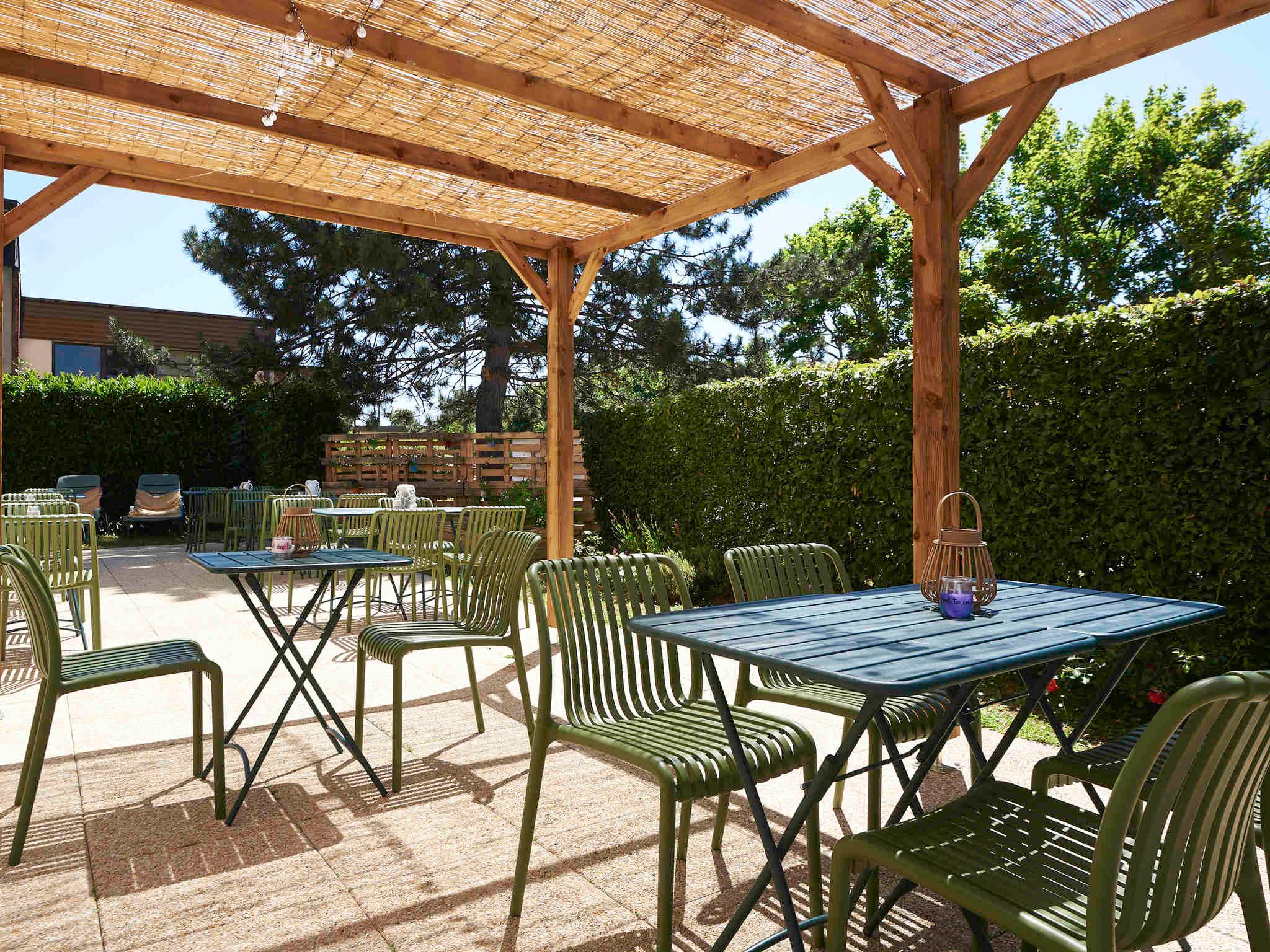 greet hotel Versailles - Voisins Le Bretonneux