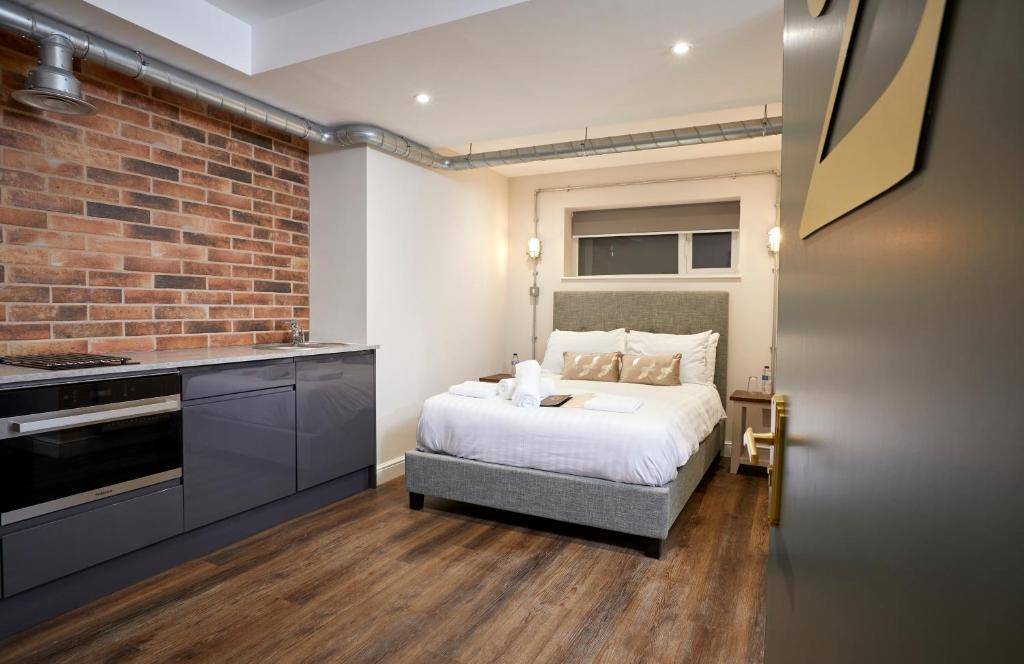 Three Cranes Boutique Hotel