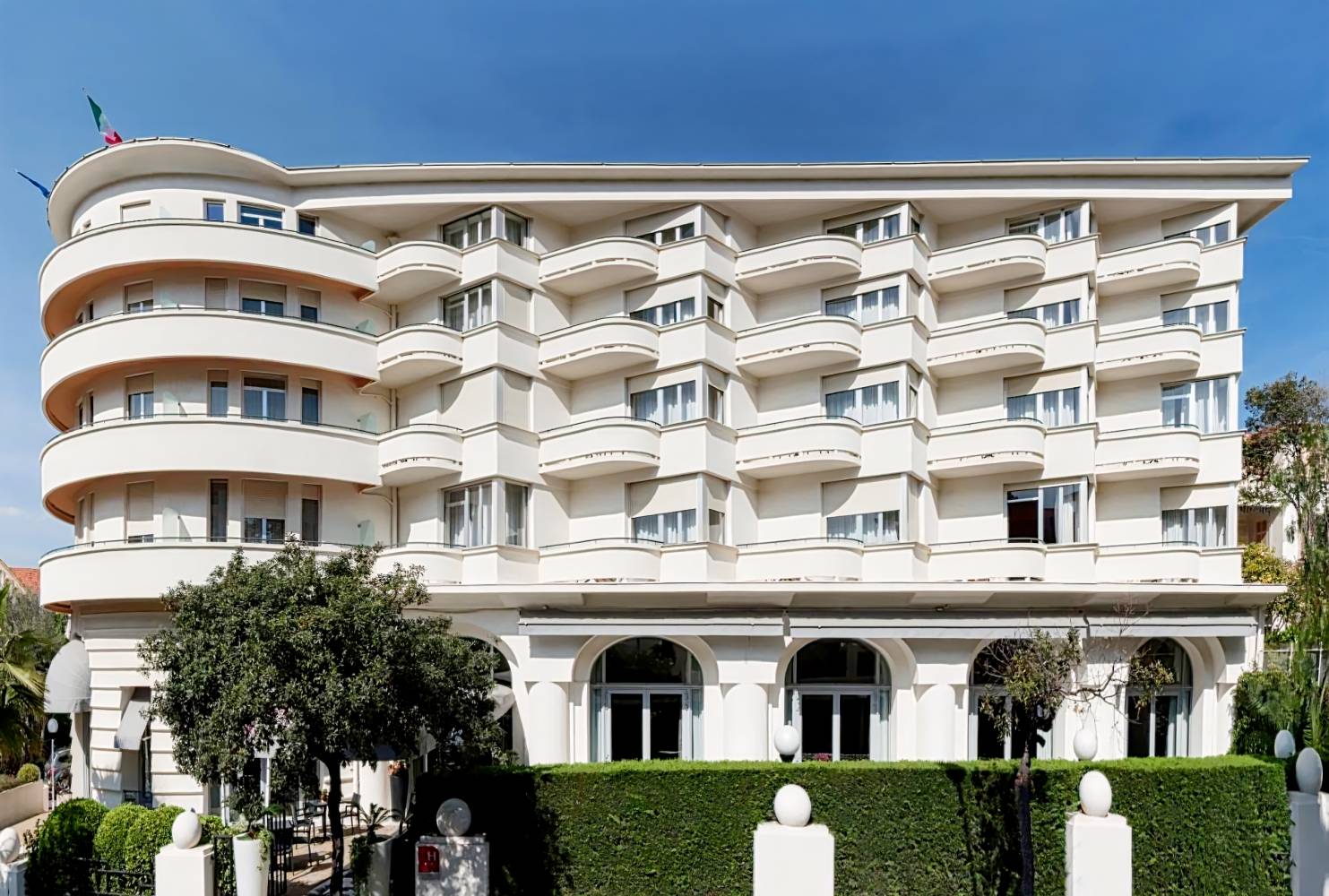 The 1932 Hotel & Spa Cap d'Antibes - MGallery Coll.