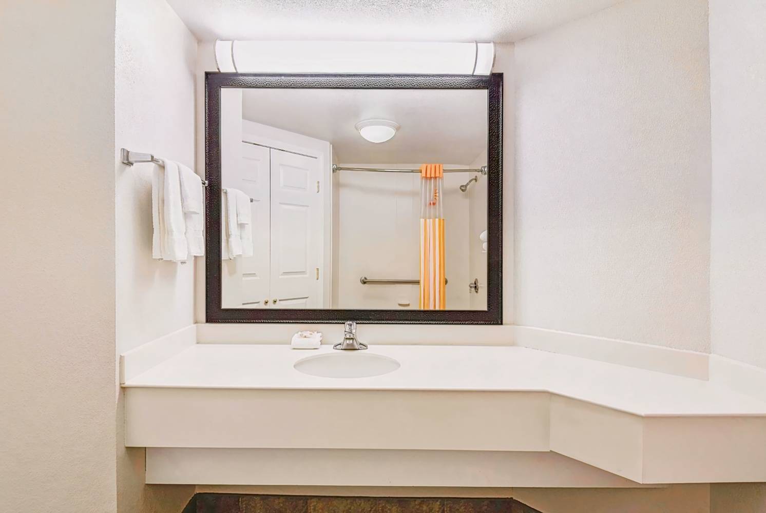 La Quinta Inn & Suites by Wyndham Univ Area Chapel Hill