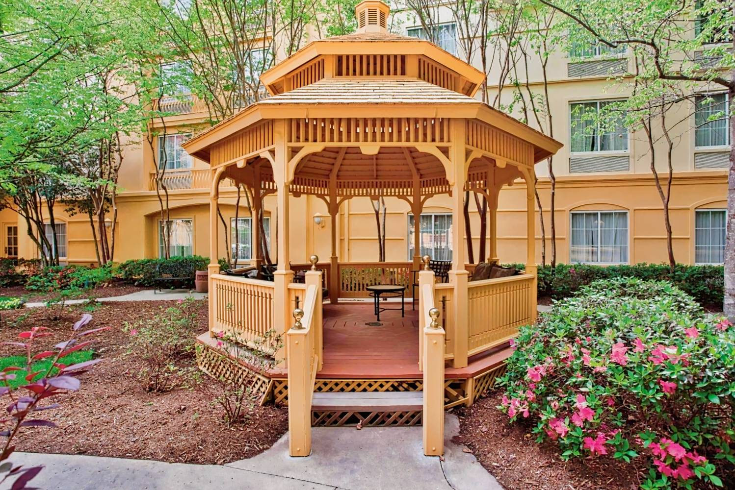 La Quinta Inn & Suites by Wyndham Univ Area Chapel Hill