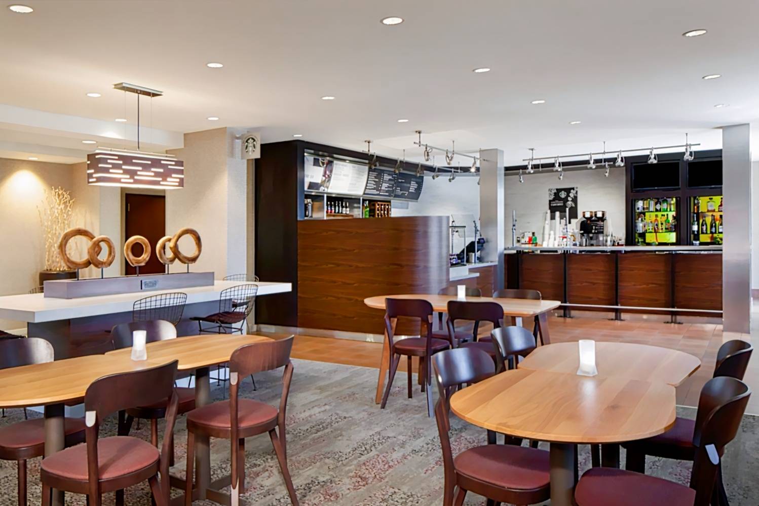 Courtyard by Marriott Oakland Airport