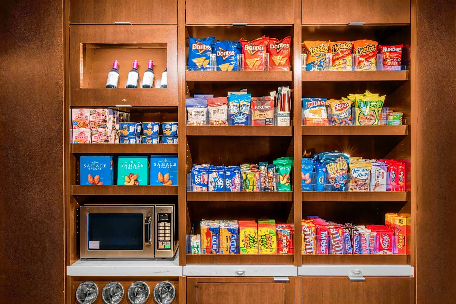 Courtyard by Marriott Oakland Airport