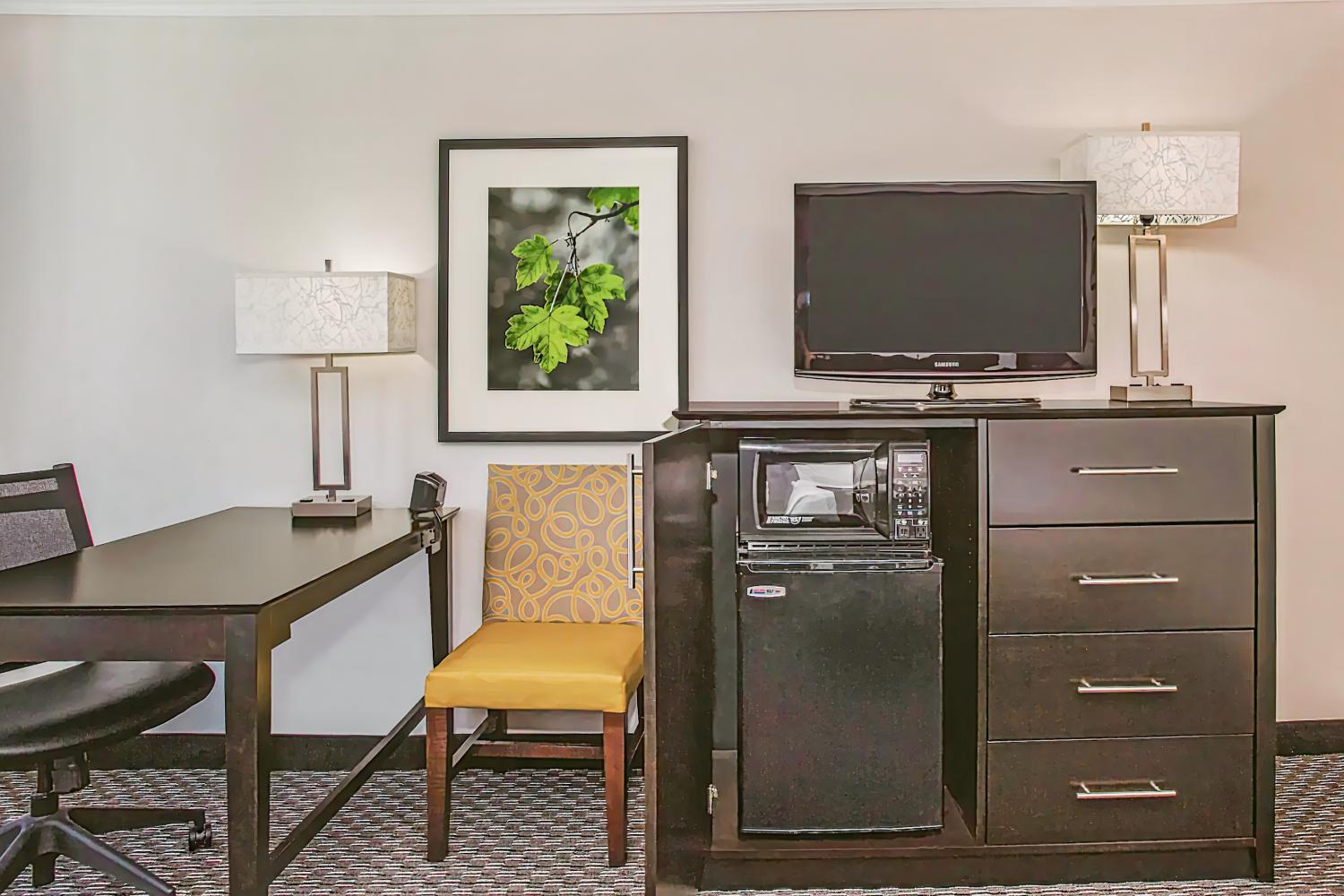 La Quinta Inn & Suites by Wyndham Las Vegas Summerlin Tech