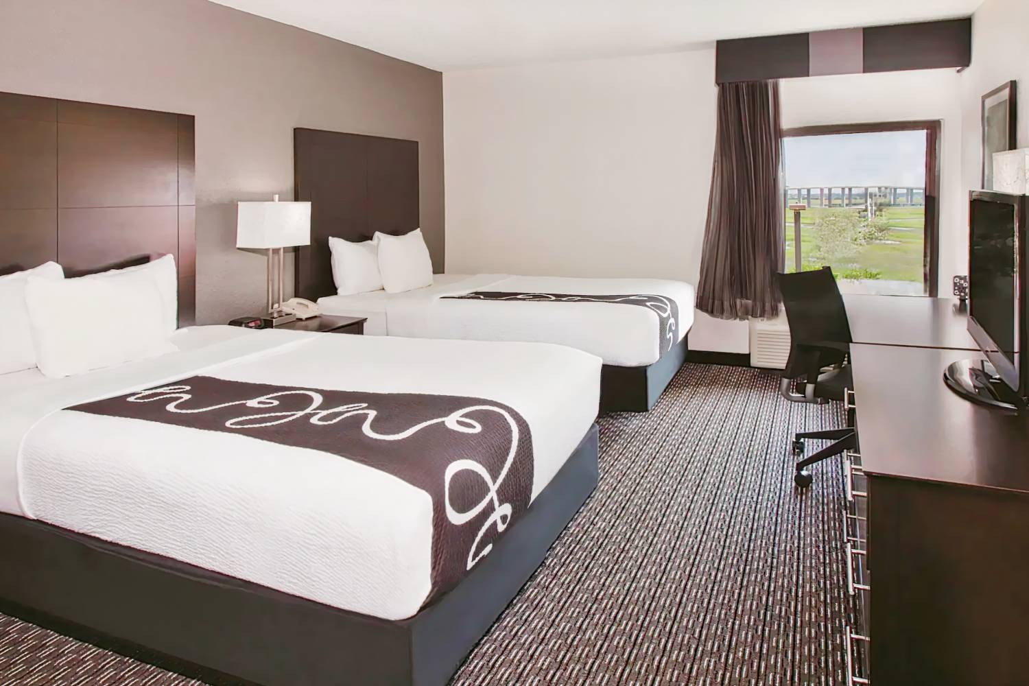 La Quinta Inn & Suites by Wyndham Charleston Riverview