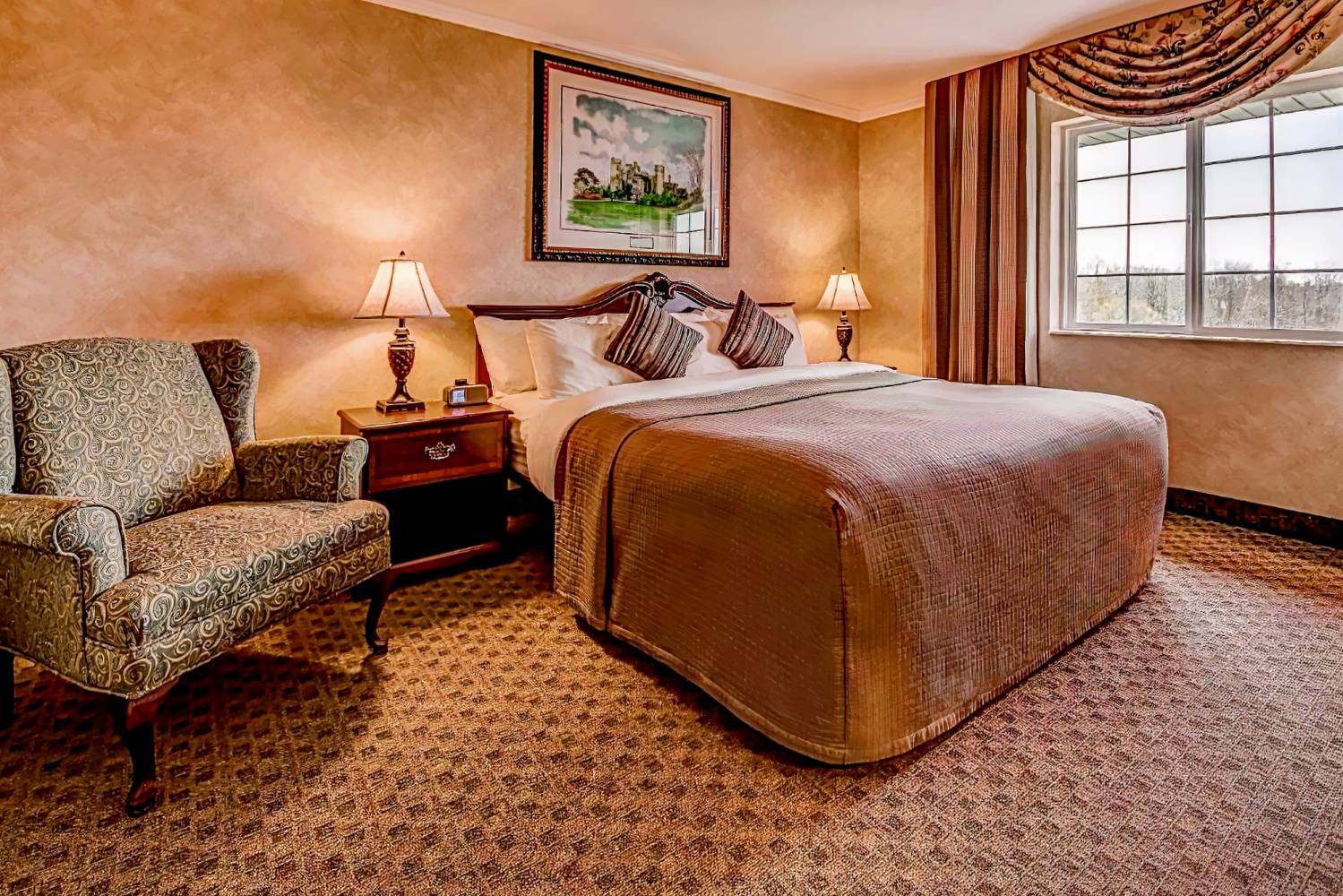 Irish Cottage Inn & Suites