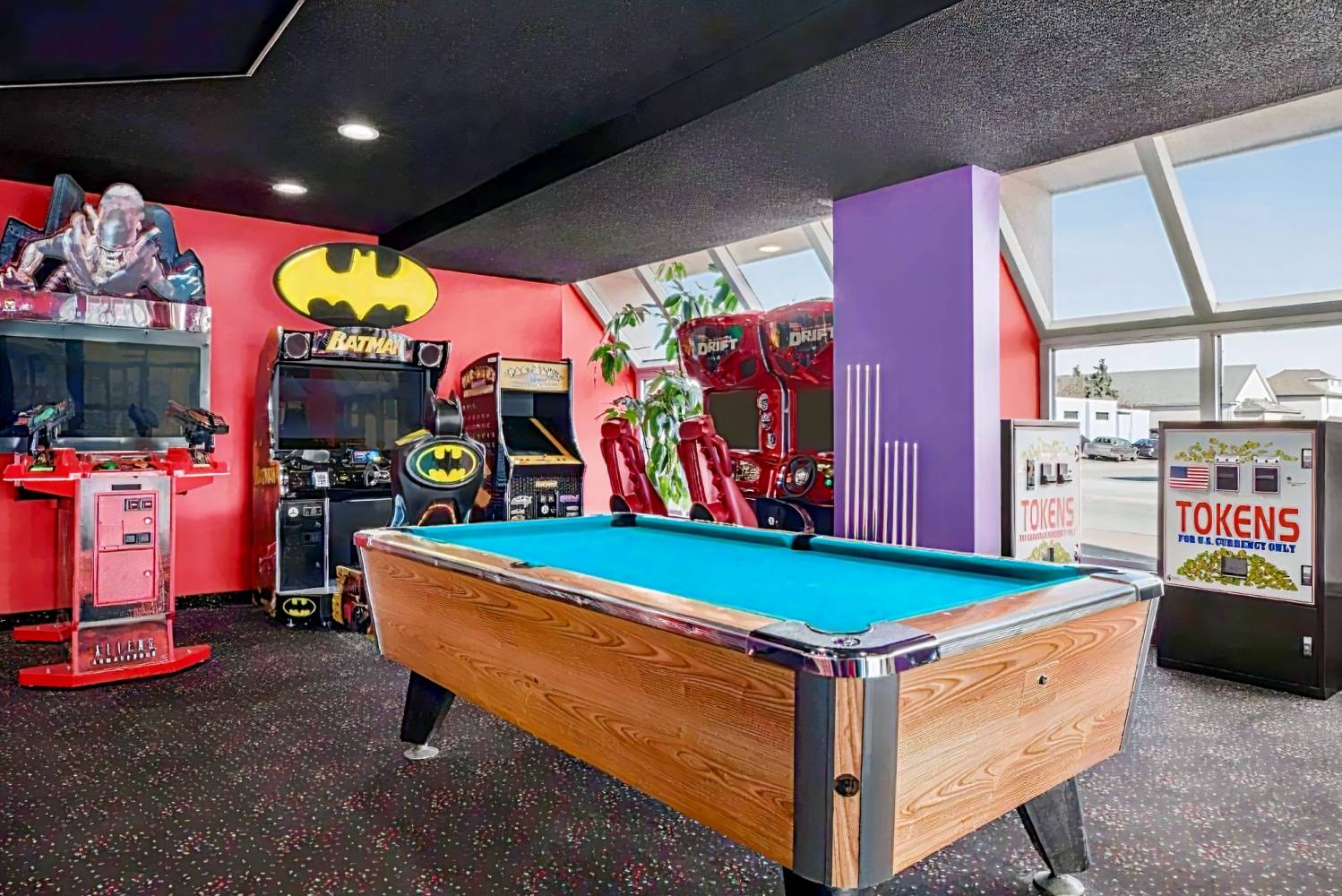 Ramada By Wyndham Niagara Falls near the Falls