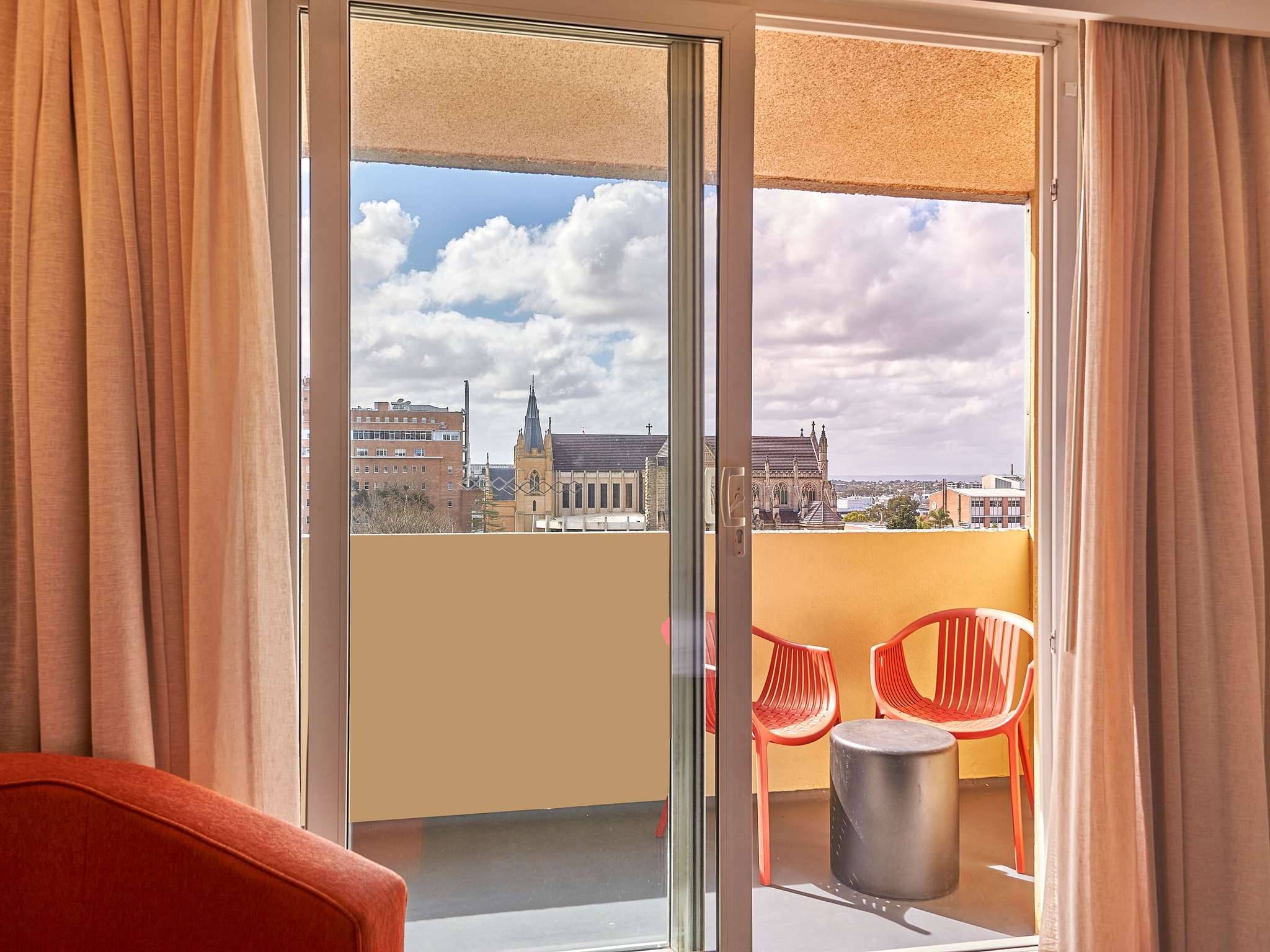 Mercure Perth On Hay