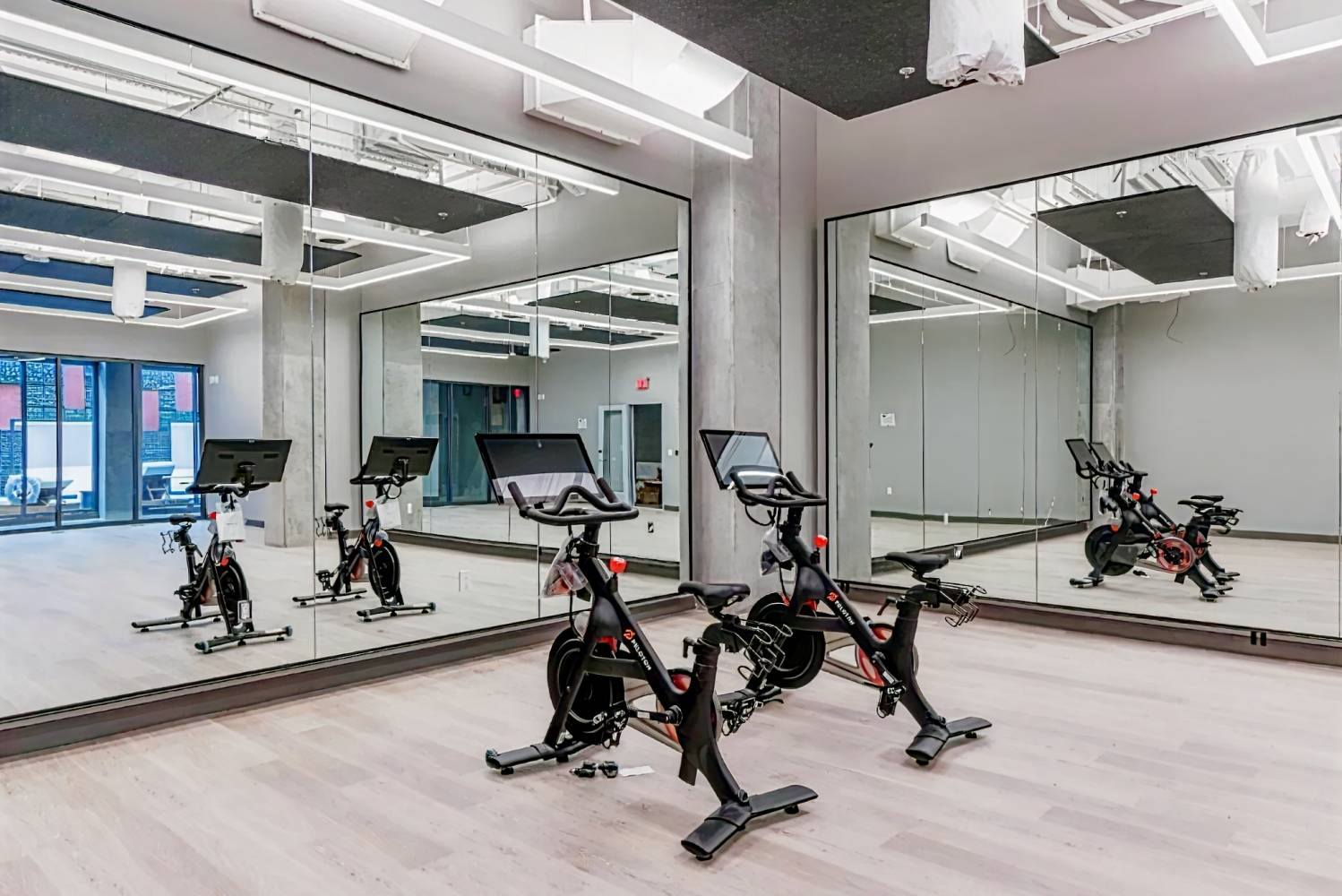 Shashi Hotel Mountain View, an Urban Resort