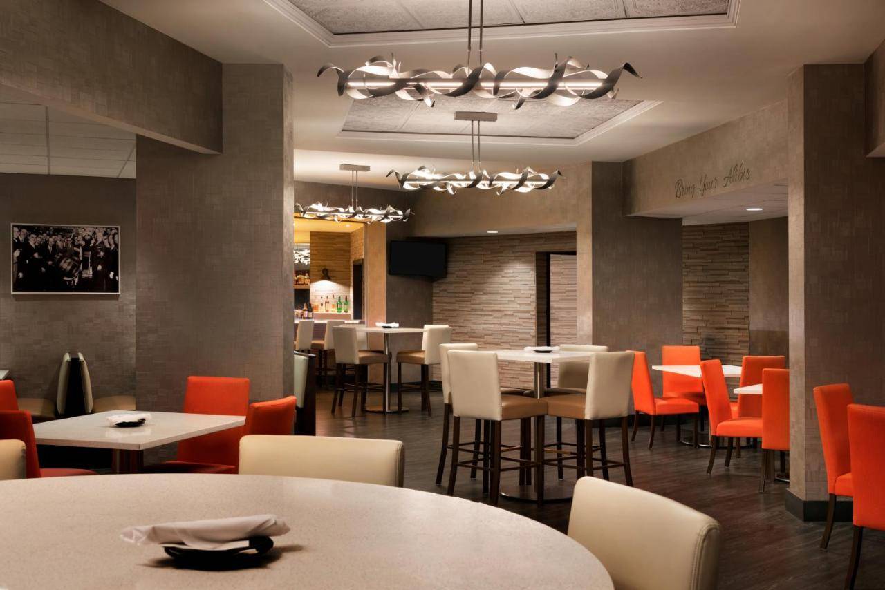 Radisson Hotel Cincinnati Riverfront