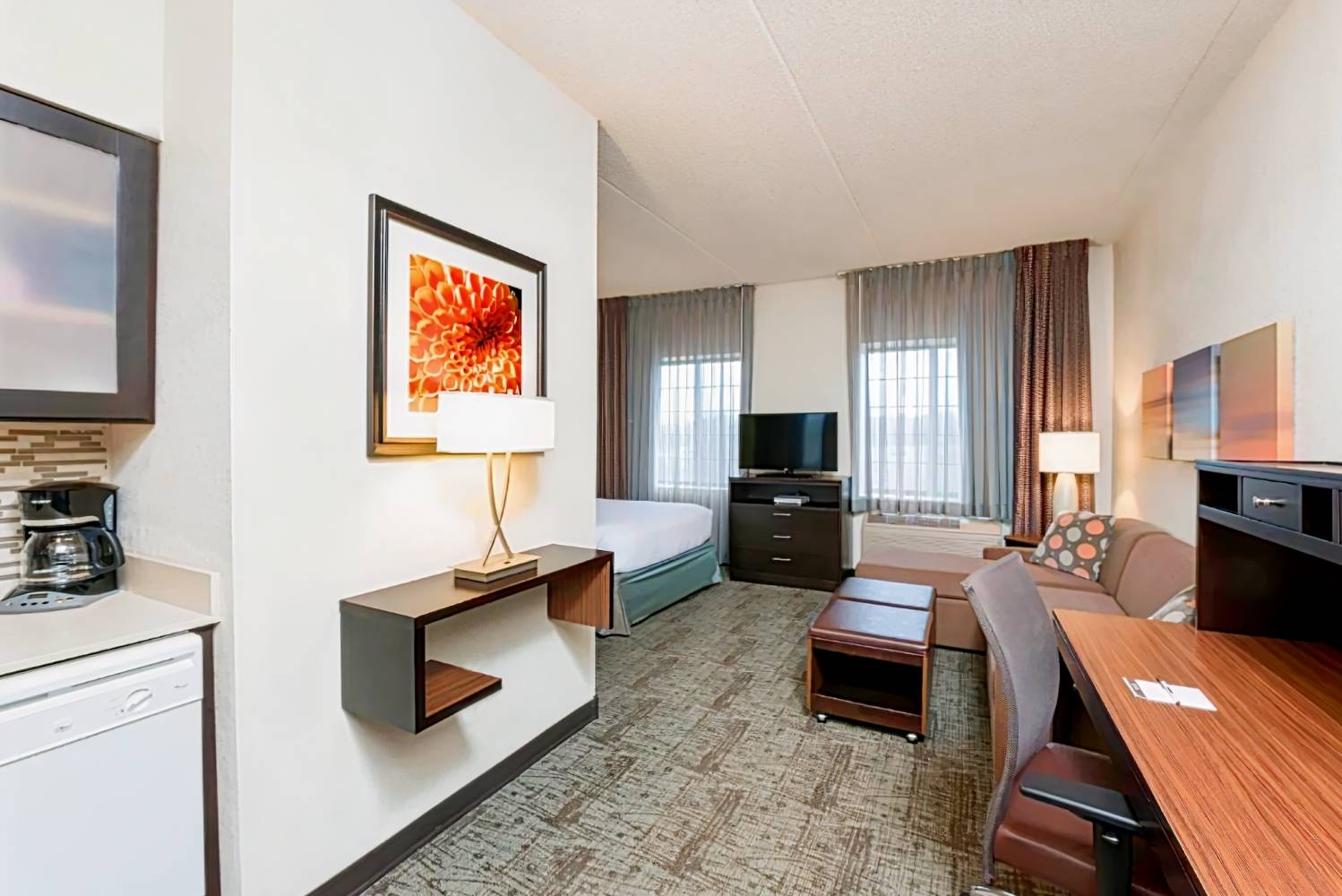 Staybridge Suites Chicago-Oakbrook Terrace, an IHG Hotel
