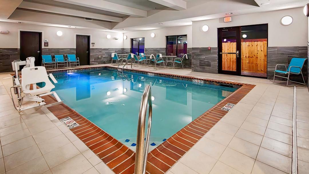 Best Western Plus Prien Lake Hotel & Suites - Lake Charles