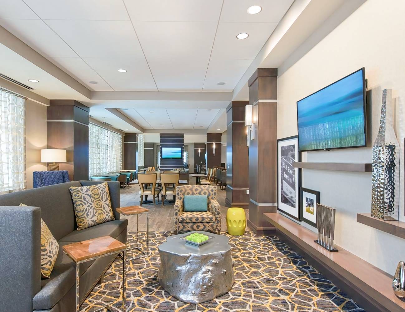 Hampton Inn & Suites Grand Rapids Downtown