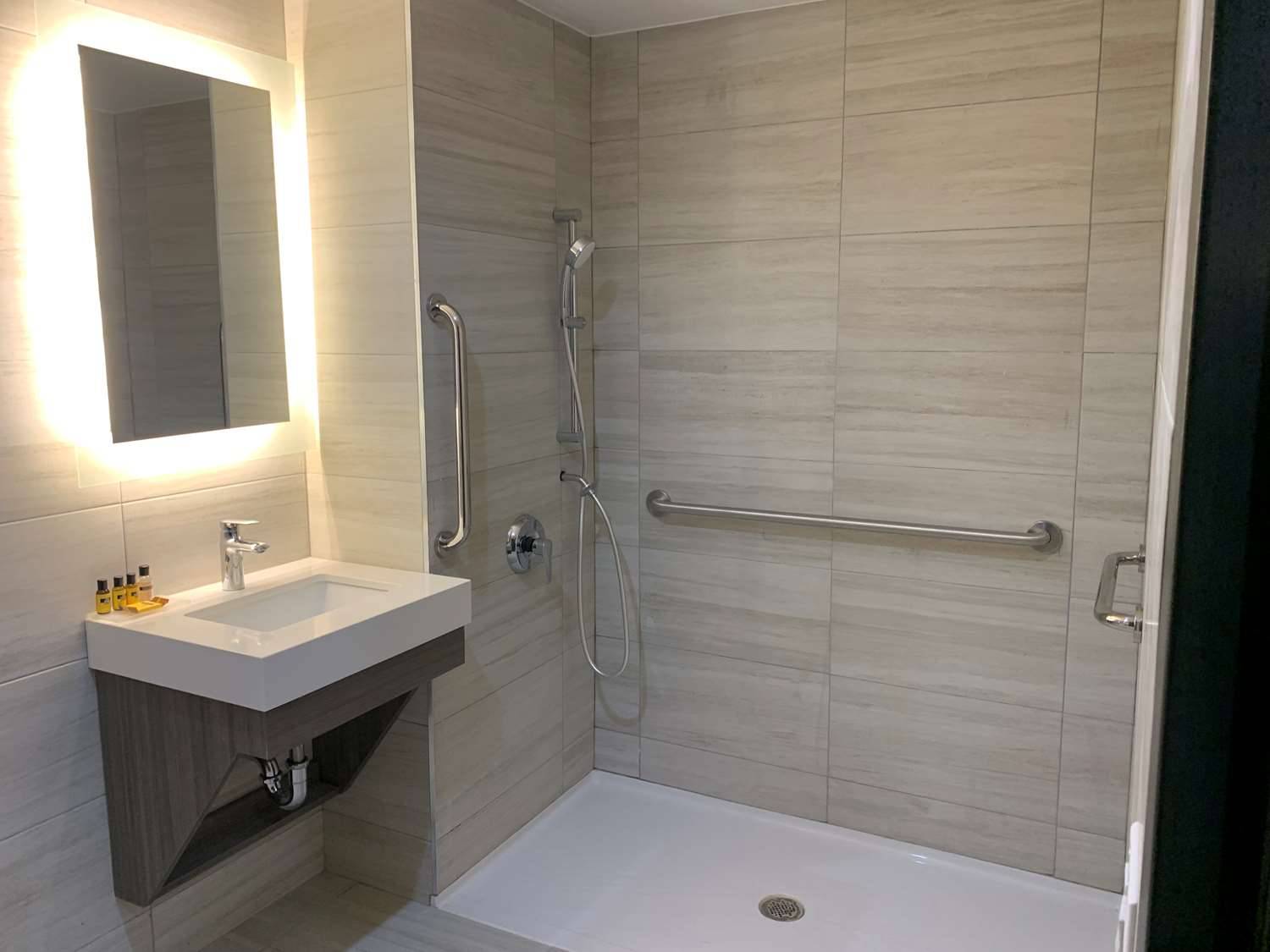 Best Western Plus Brooklyn-Prospect Park