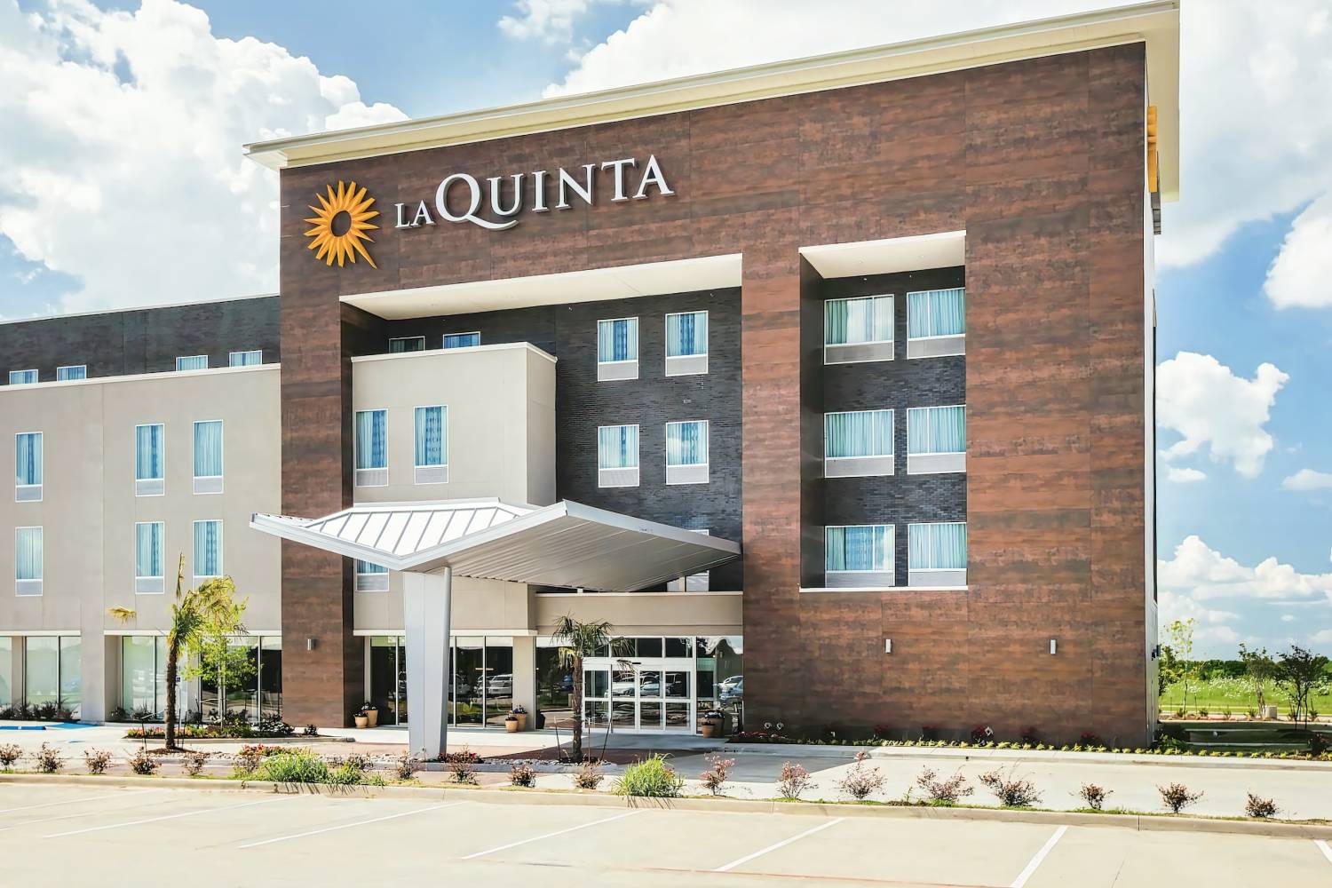 La Quinta Inn and Suites Dallas Plano - The Colony