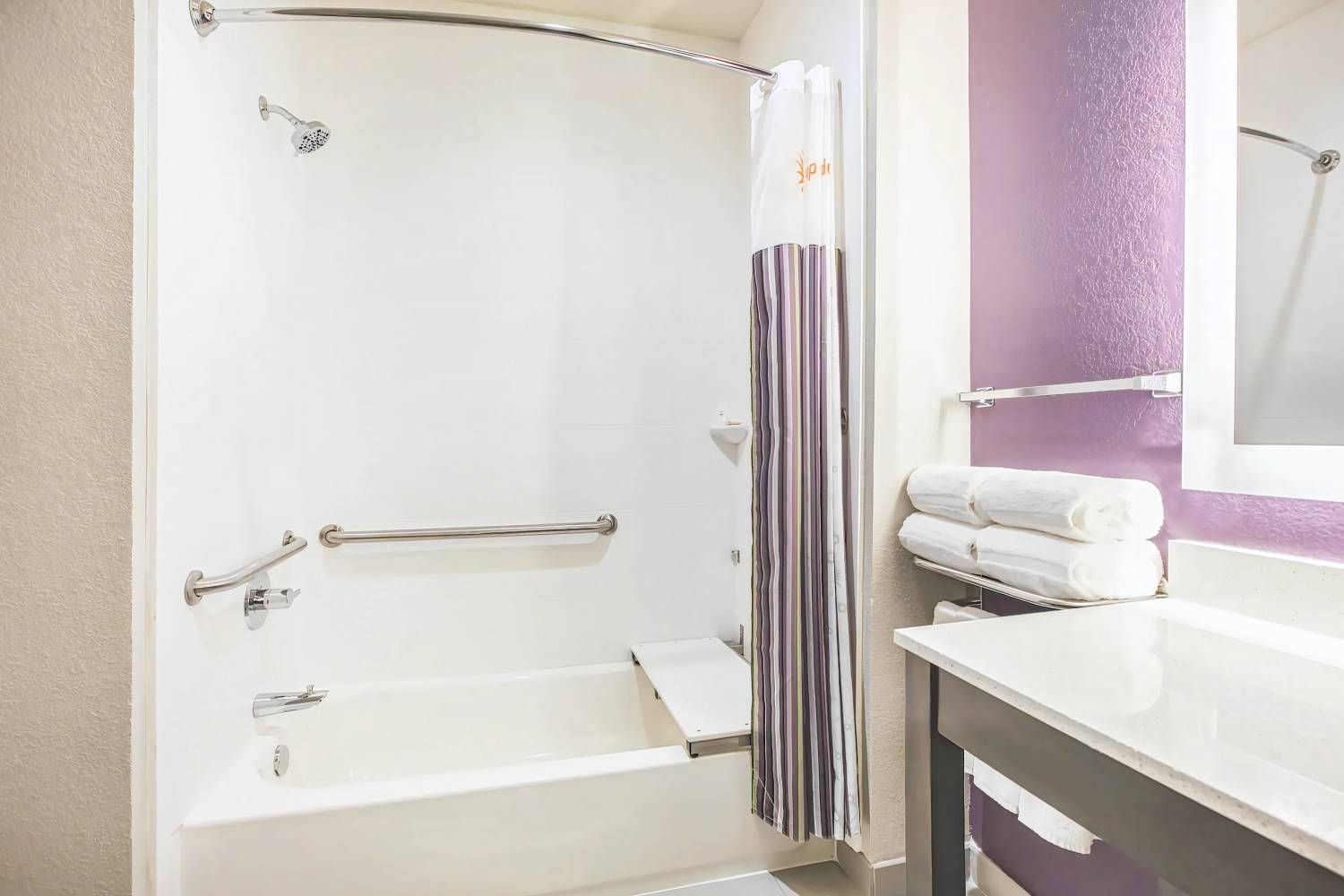 La Quinta Inn and Suites Dallas Plano - The Colony