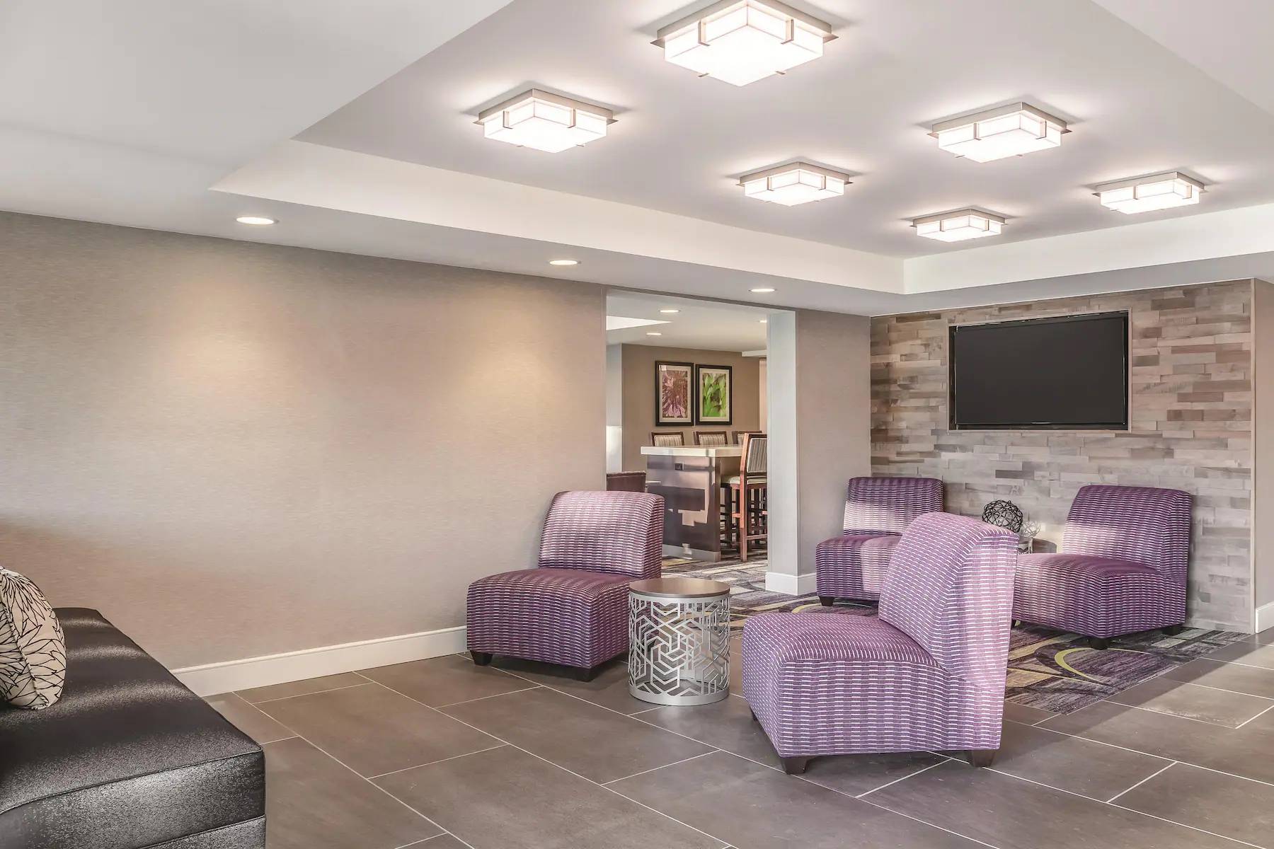 La Quinta Inn & Suites by Wyndham Columbia / Fort Meade