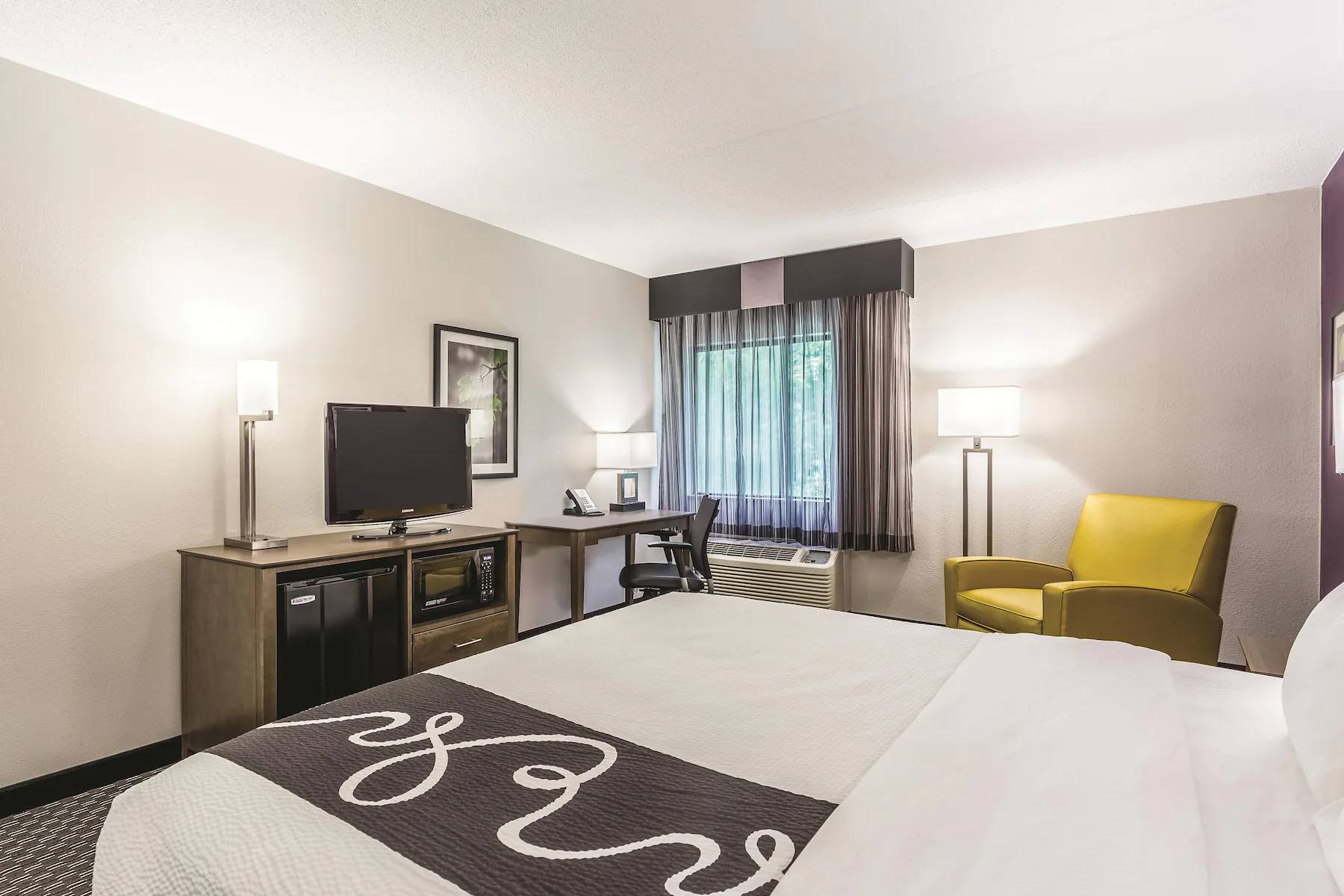 La Quinta Inn & Suites by Wyndham Columbia / Fort Meade