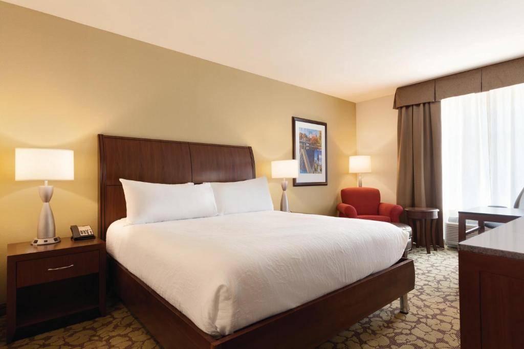 Hilton Garden Inn Boston Logan Airport