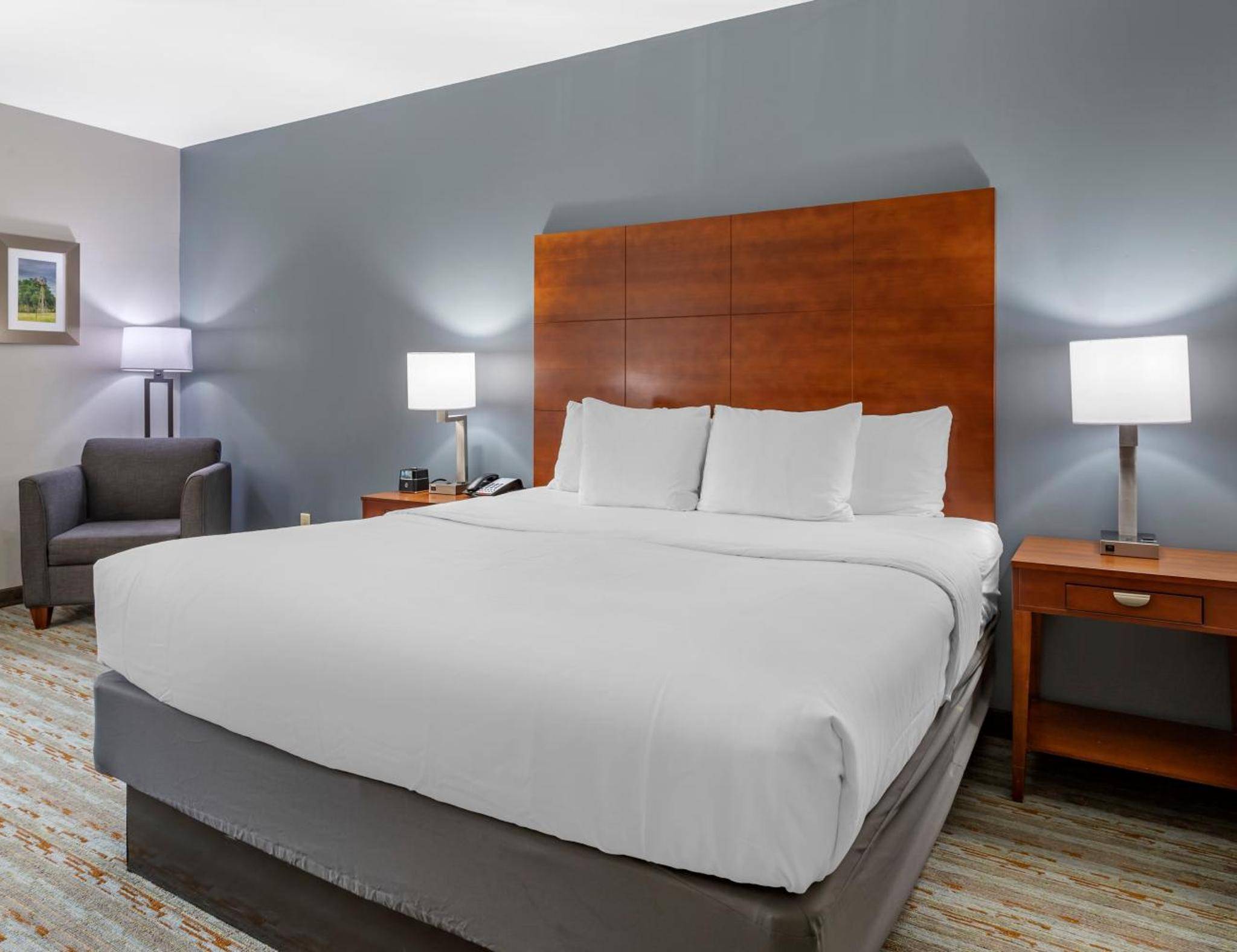 Comfort Inn & Suites Cleveland, Texas