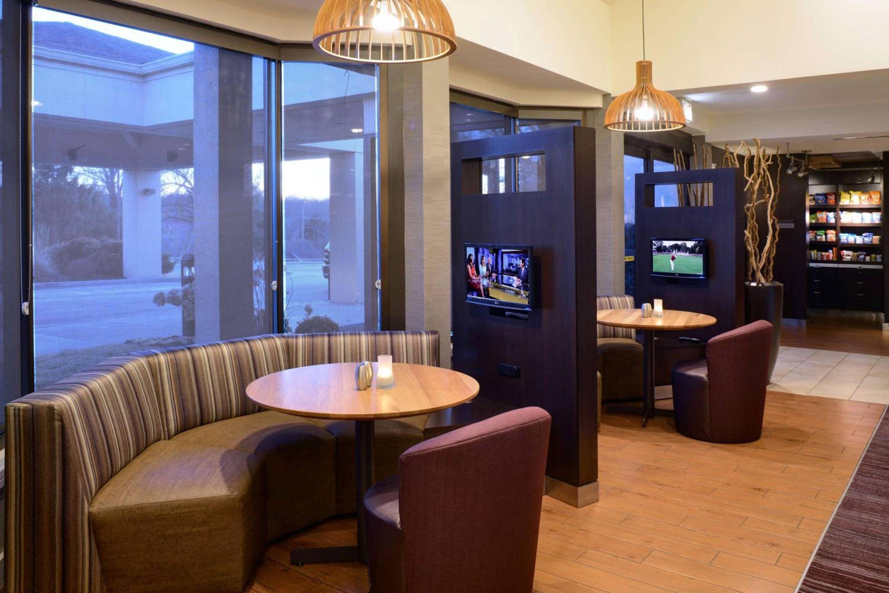 Sonesta Select Kansas City South Overland Park