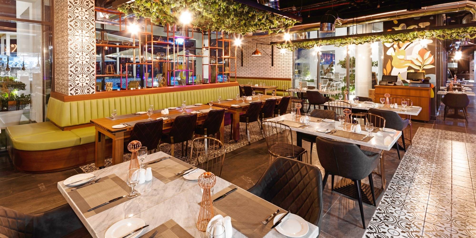 C Central Hotel and Resort The Palm