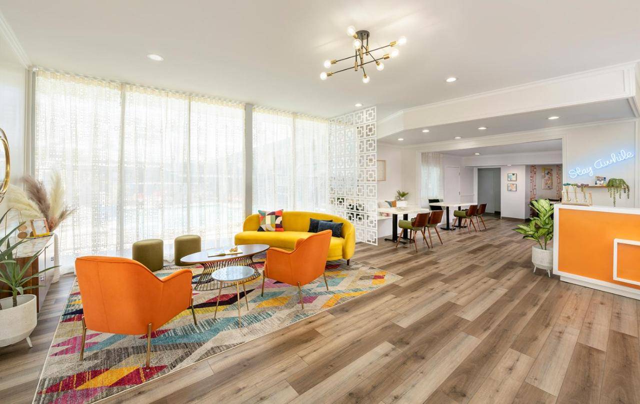 The Sojourn Los Angeles – Sherman Oaks