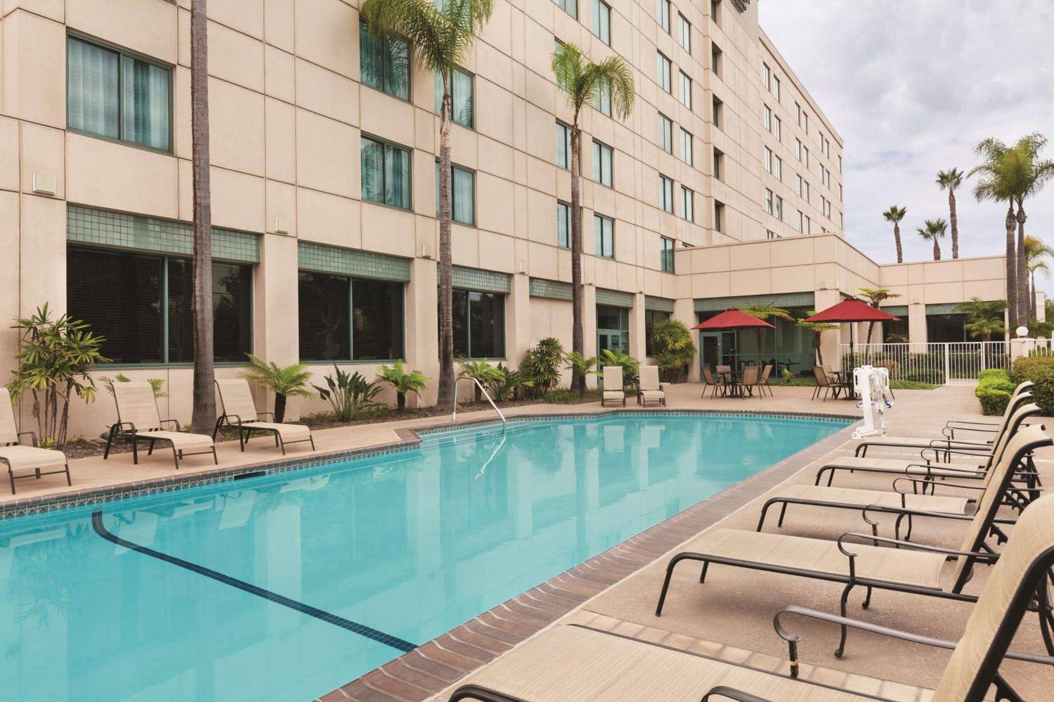 Country Inn & Suites by Radisson, San Diego North, CA
