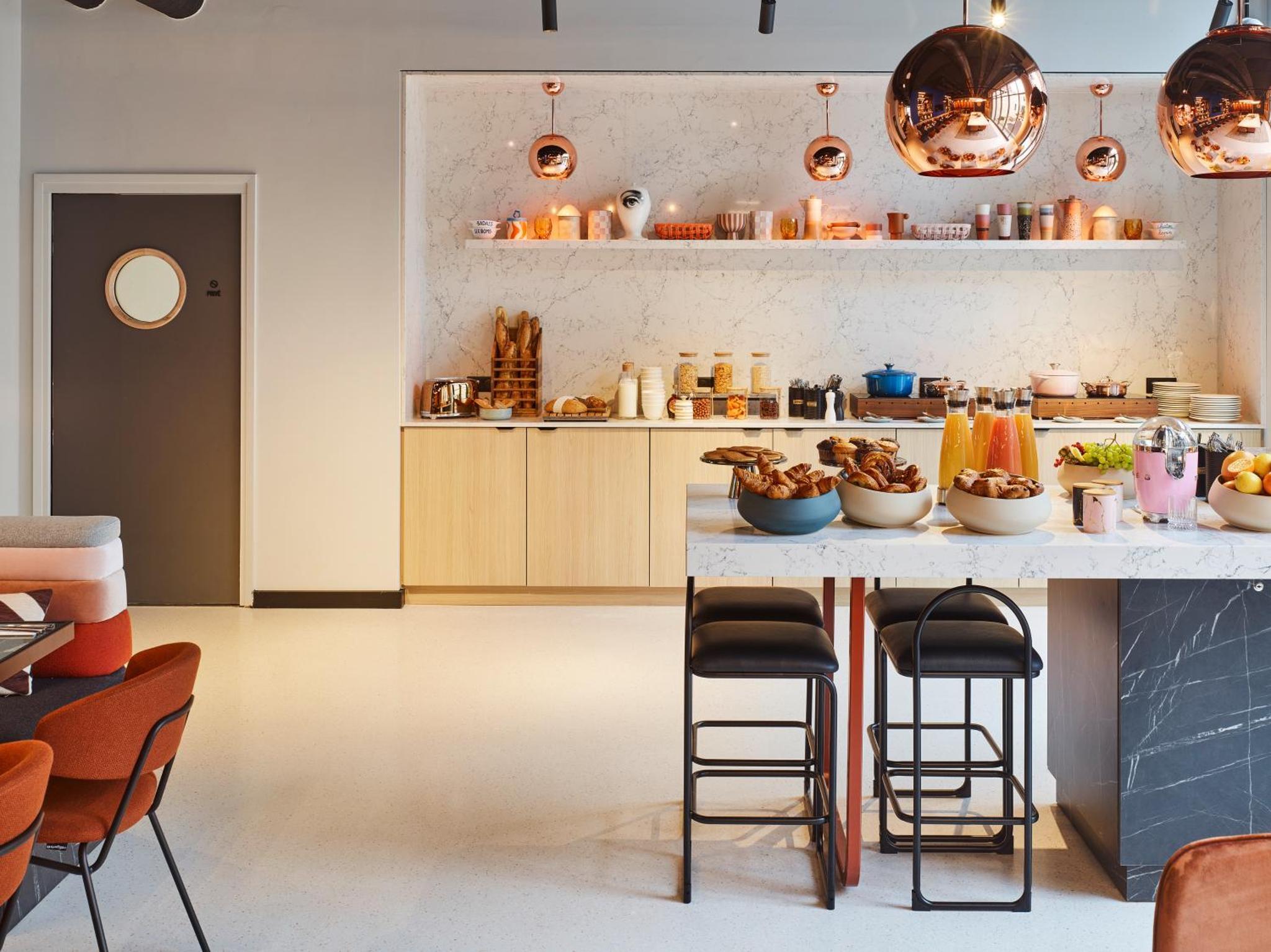 Tribe Paris Saint Ouen