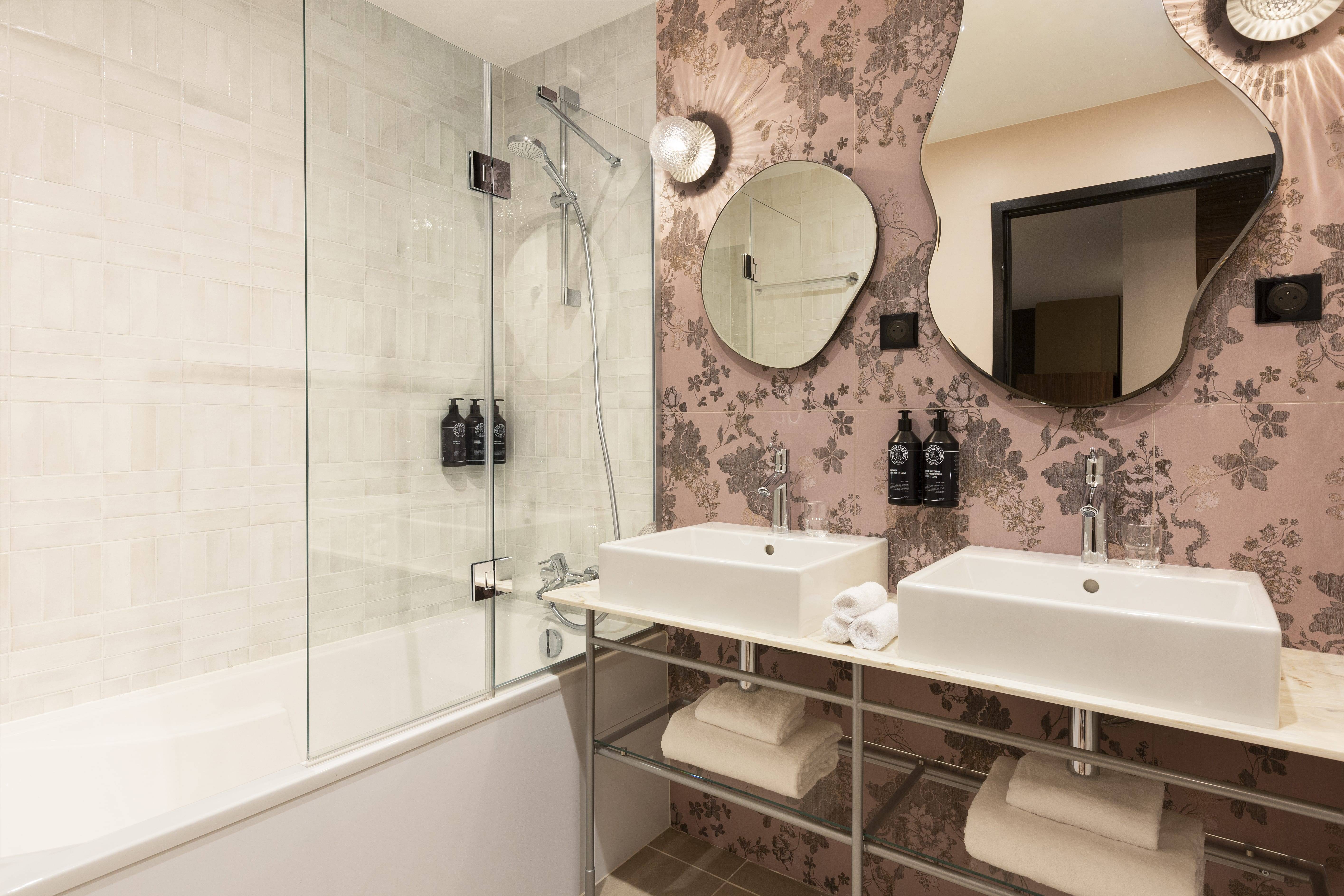 Les Capitouls Toulouse Ctre Handwritten Collection