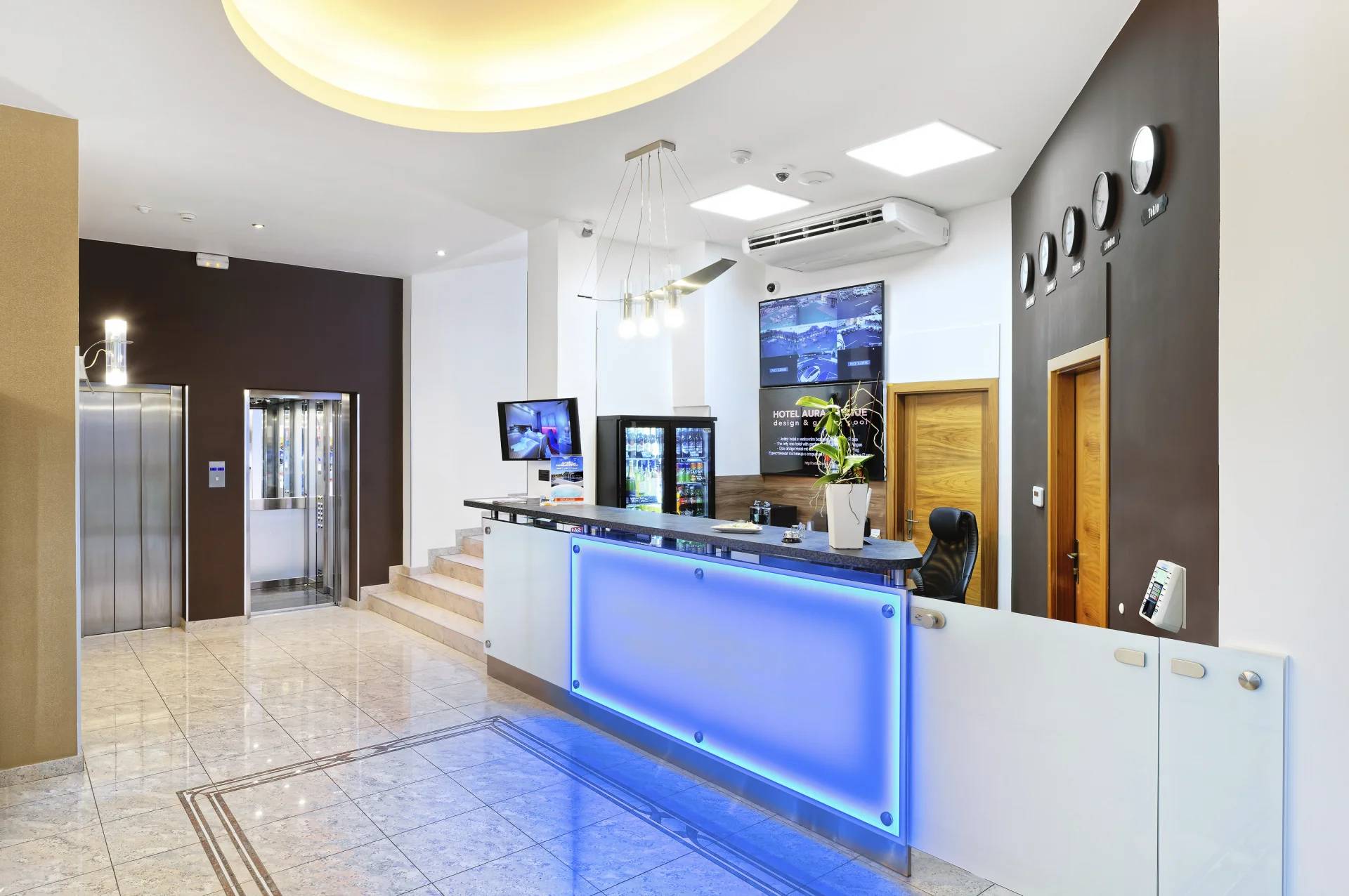 Hotel Aura Design & Garden Pool