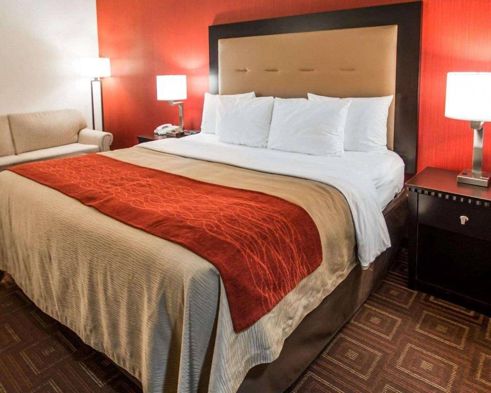 Quality Inn & Suites NJ State Capital Area