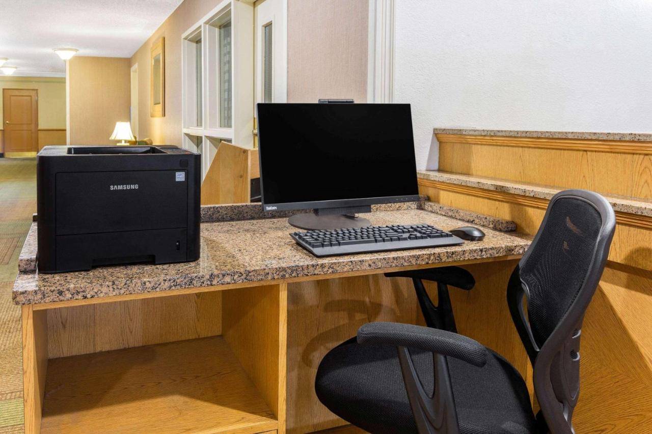 La Quinta Inn & Suites by Wyndham Redding