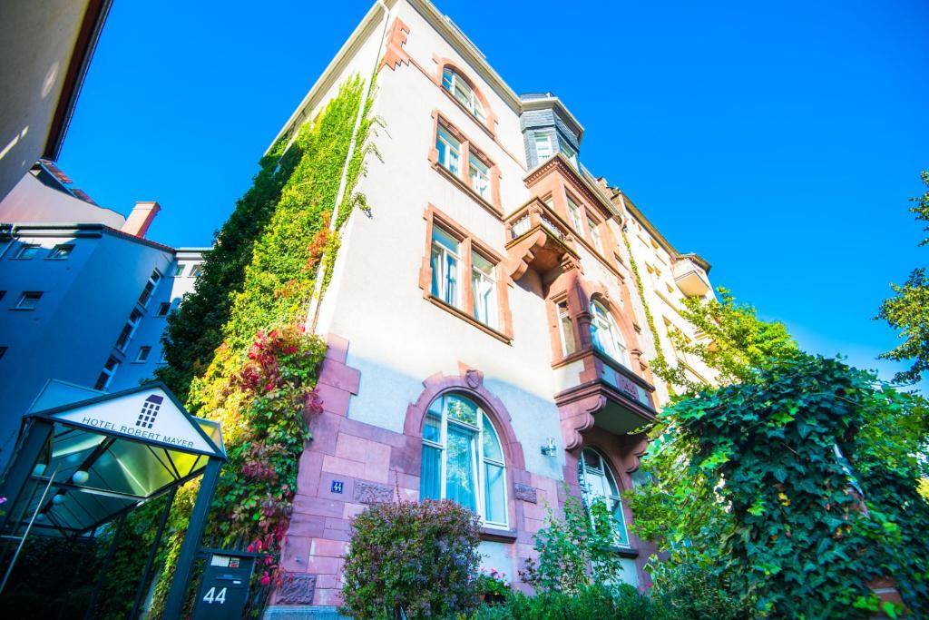Hotel Robert Mayer