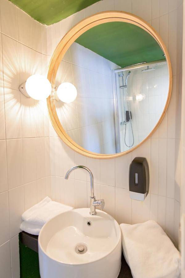 greet hotel Salon-de-Provence