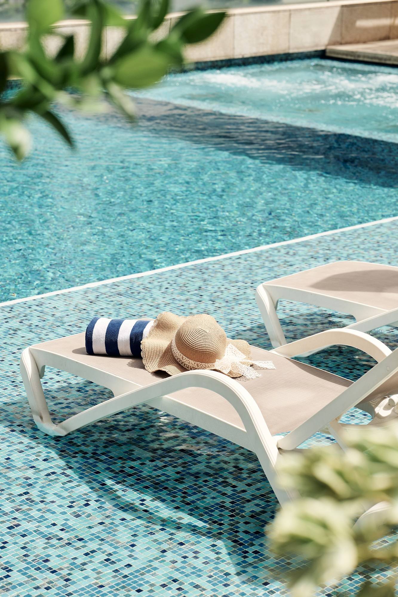 The Royal Garden Kowloon East  (formerly: Royal Plaza Hong Kong Kowloon East, an IHG Hotel)