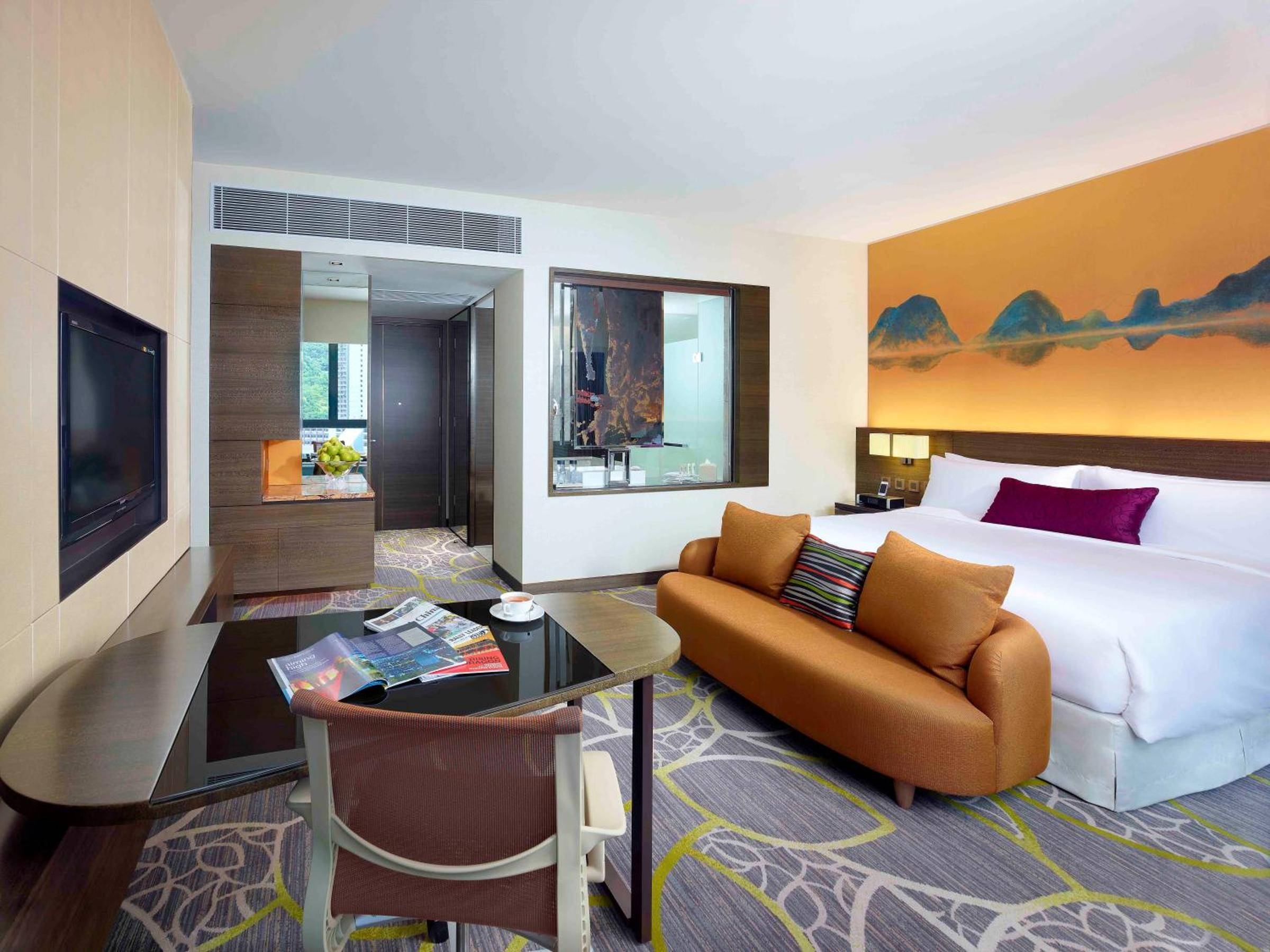 Crowne Plaza Hong Kong Kowloon East, an IHG Hotel