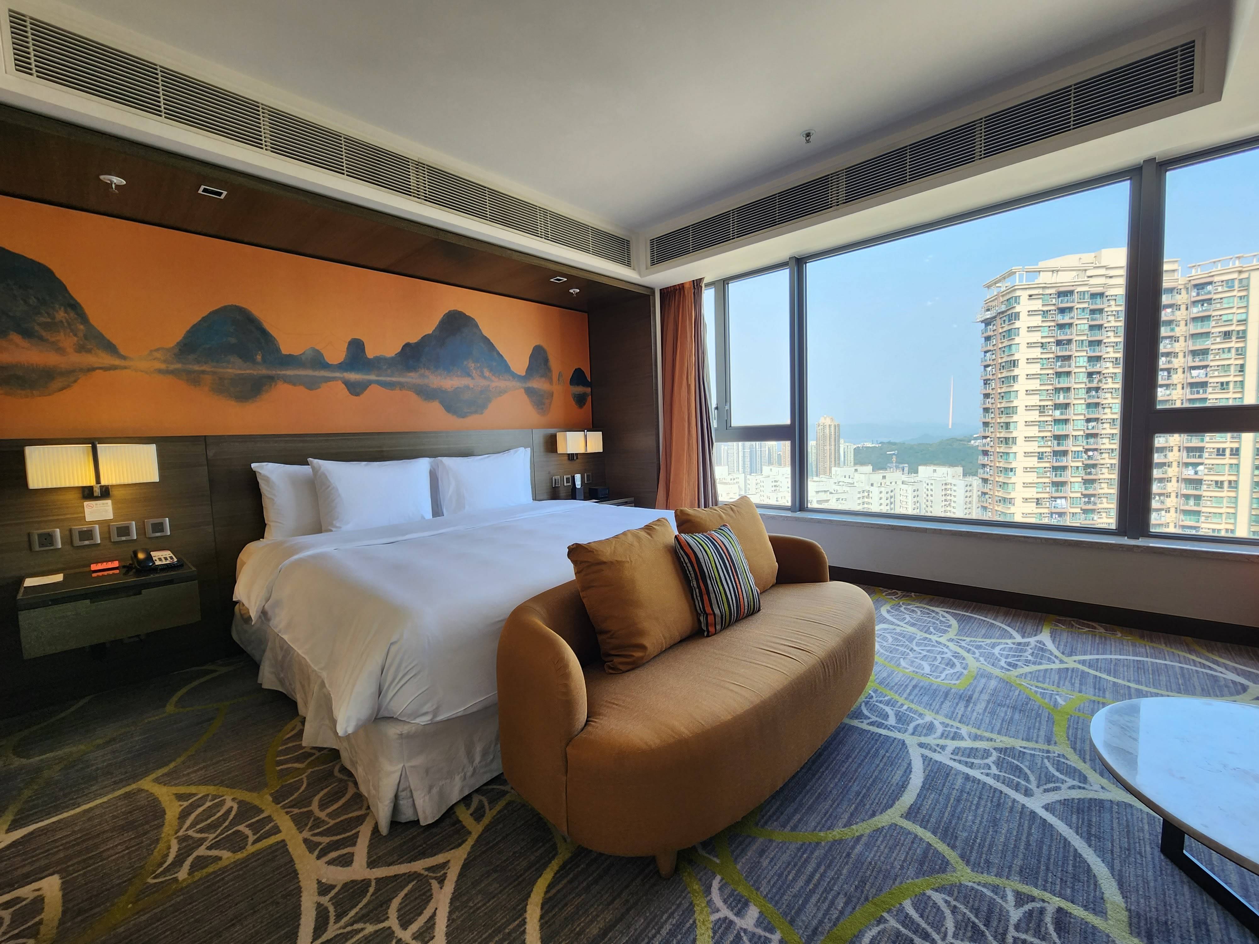 The Royal Garden Kowloon East  (formerly: Royal Plaza Hong Kong Kowloon East, an IHG Hotel)