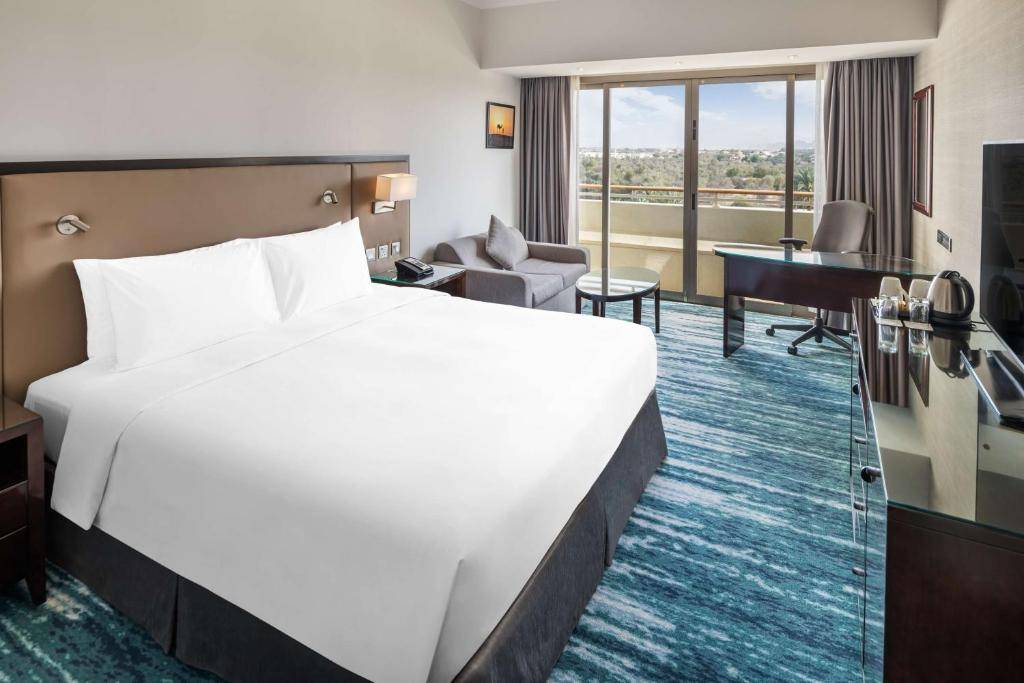 Radisson Blu Hotel & Resort, Al Ain