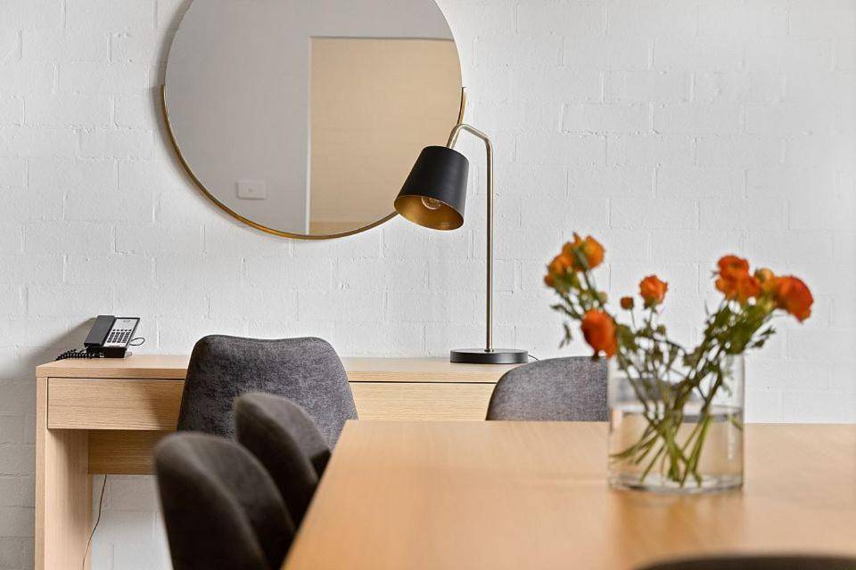 Oxley Court Apartments