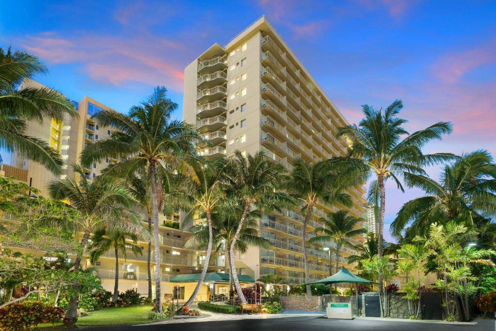 Courtyard by Marriott Waikiki Beach