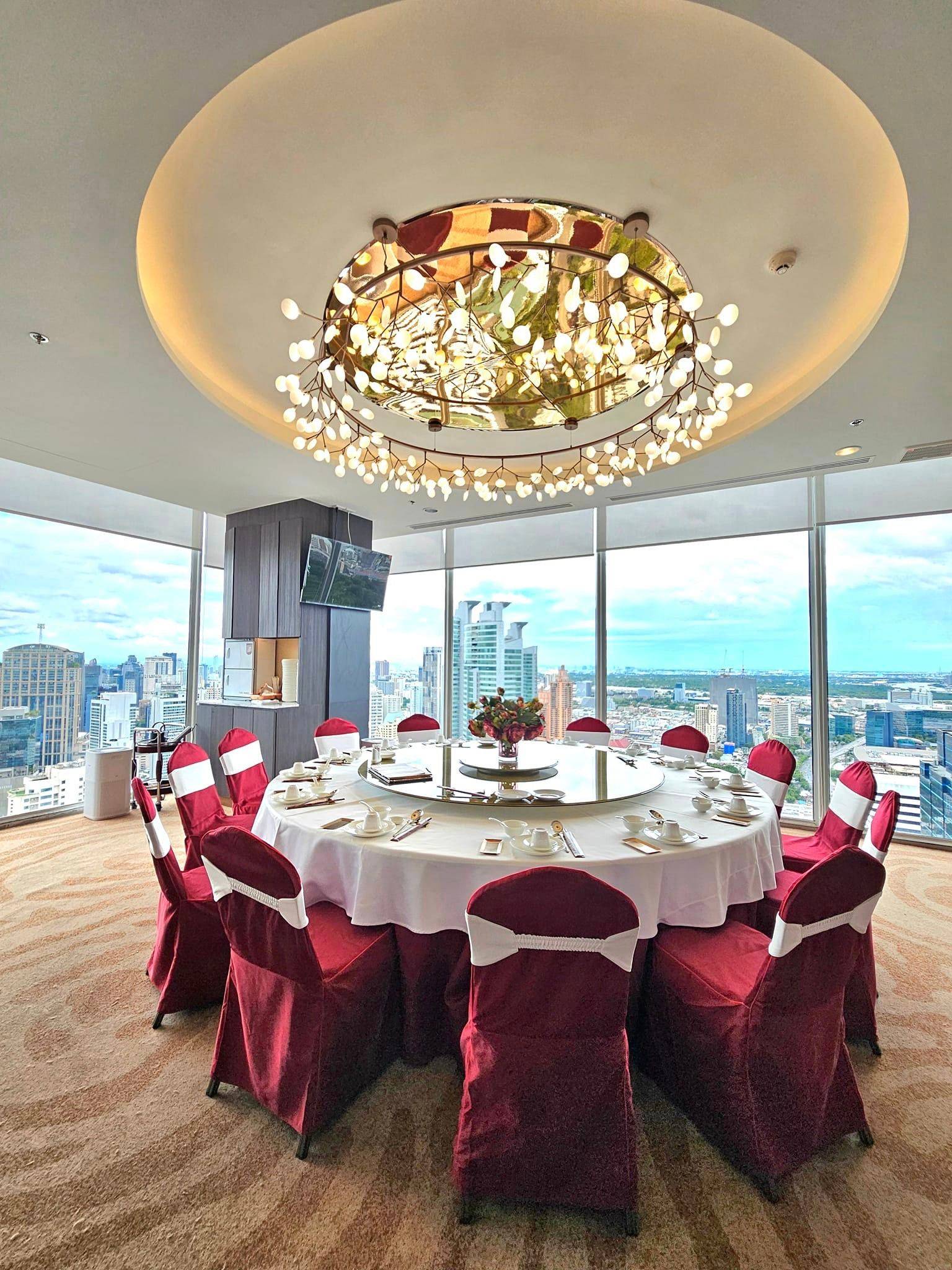 Column Bangkok Hotel