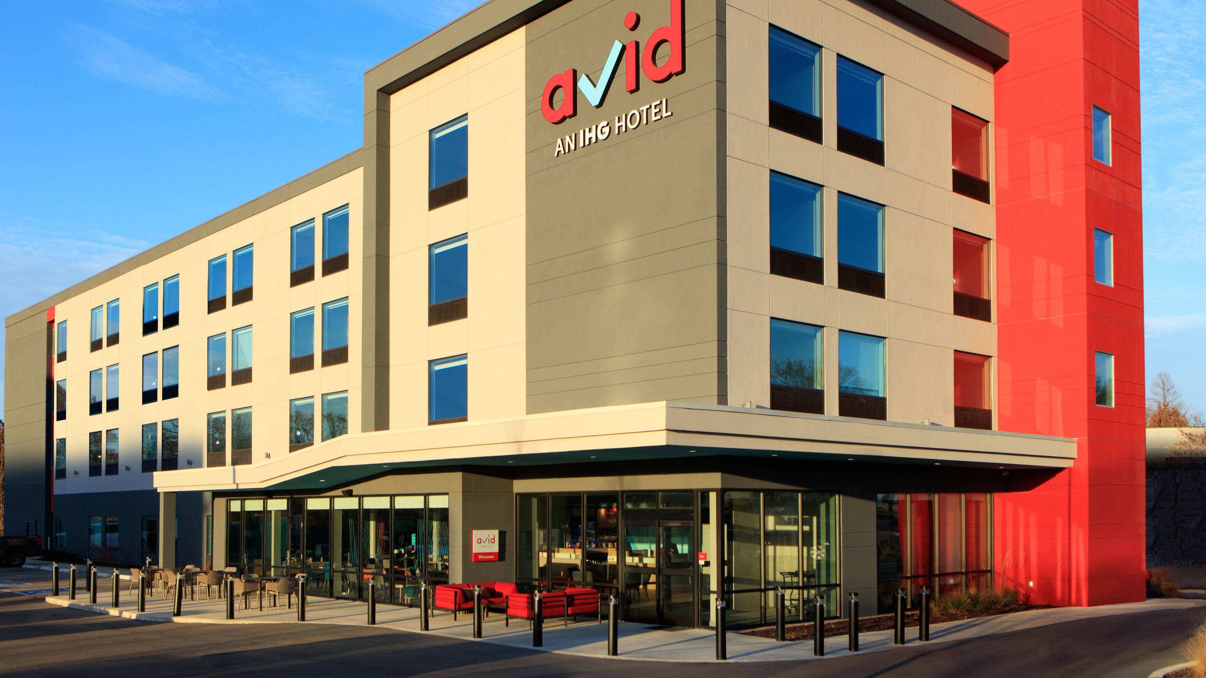 avid hotels - Brooklyn Dyker Heights, an IHG Hotel