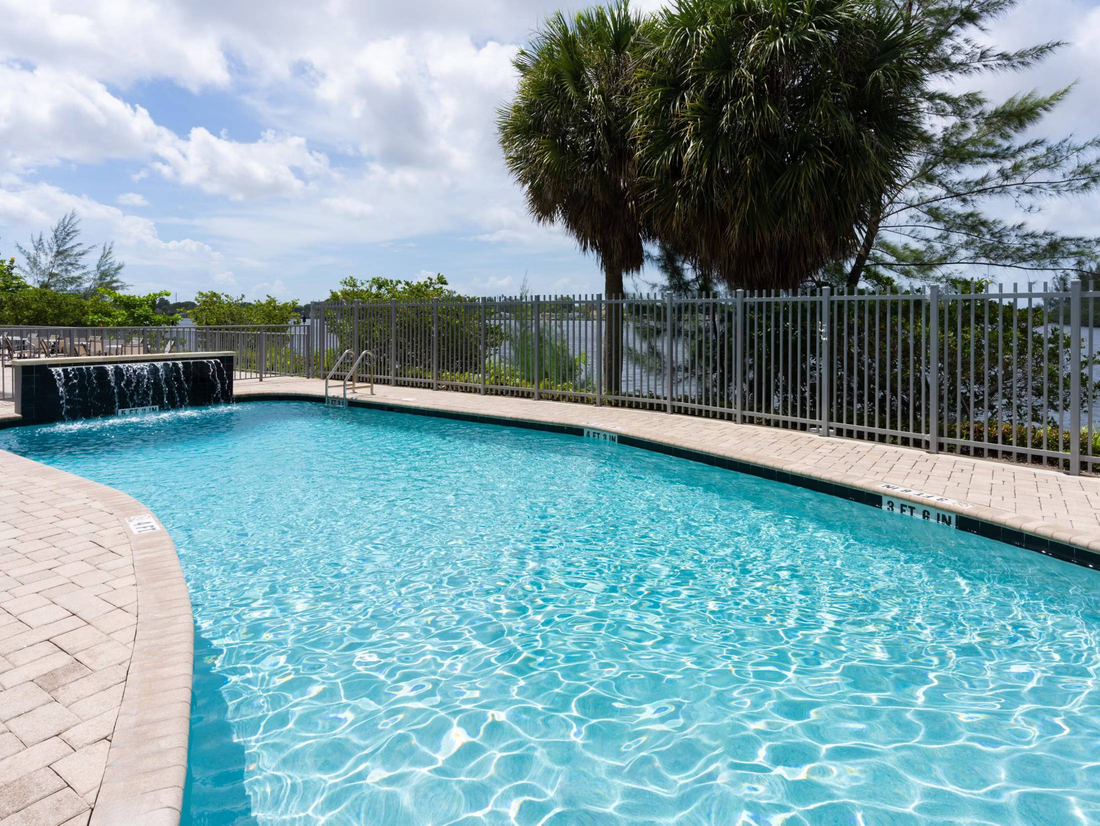 Holiday Inn Express Miami Airport Blue Lagoon Area by IHG