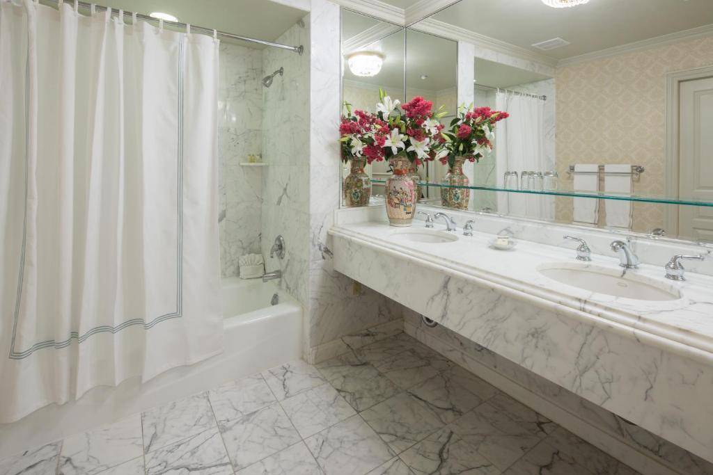 The Bristol Hotel Campbell San Jose