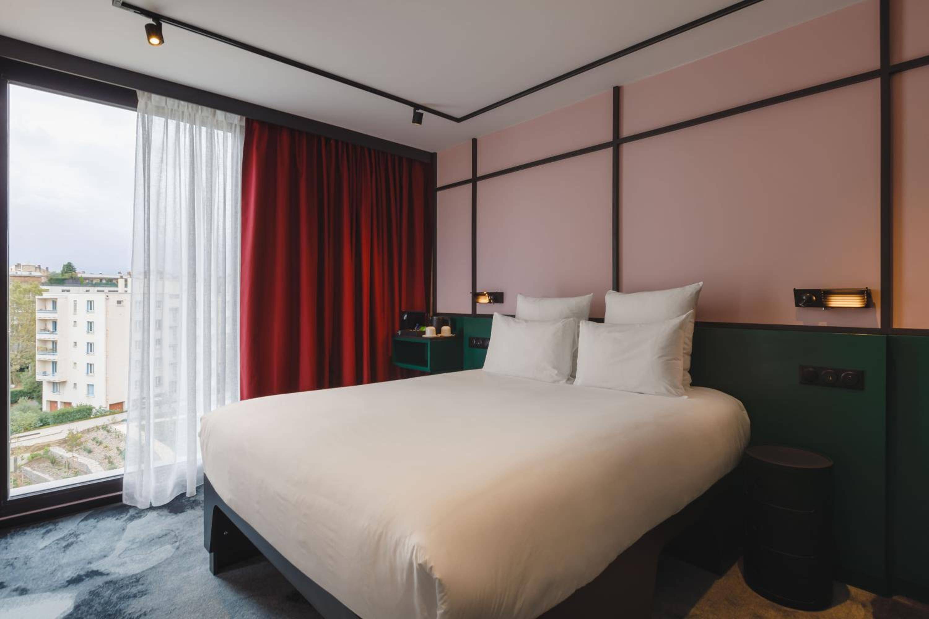 TRIBE Lyon Croix Rousse