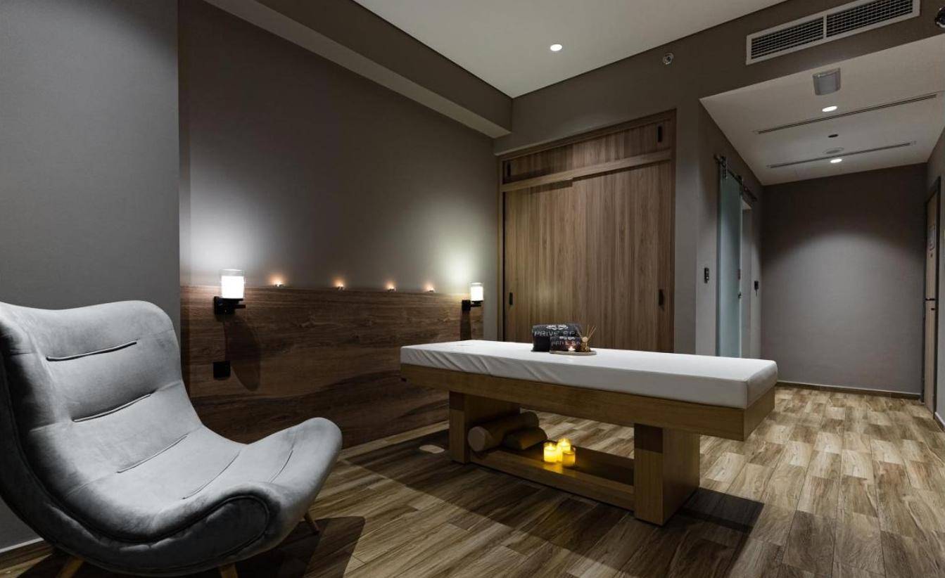 Kingsgate Al Jaddaf Hotel by Millennium