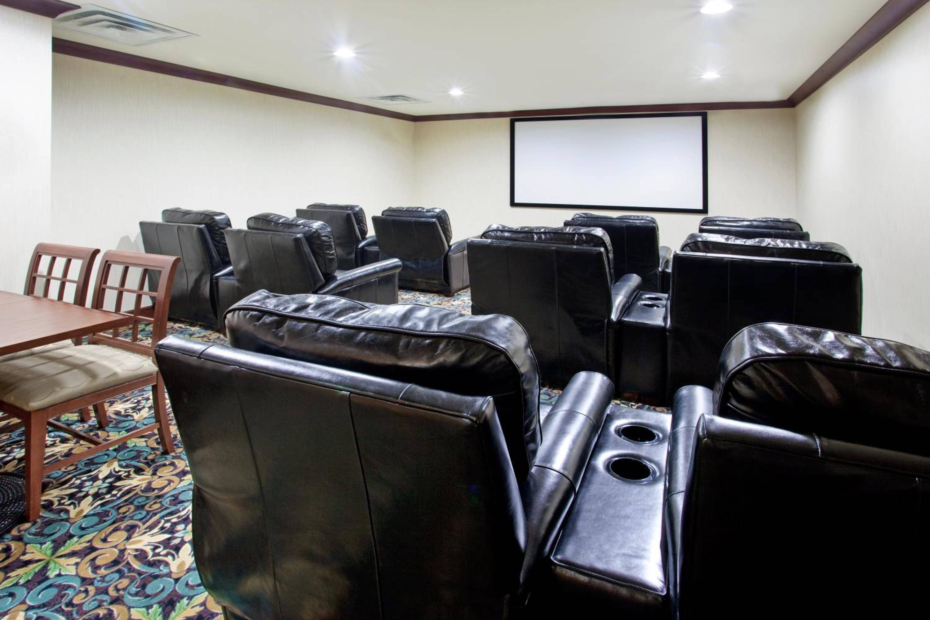 Staybridge Suites Elkhart North, an IHG Hotel