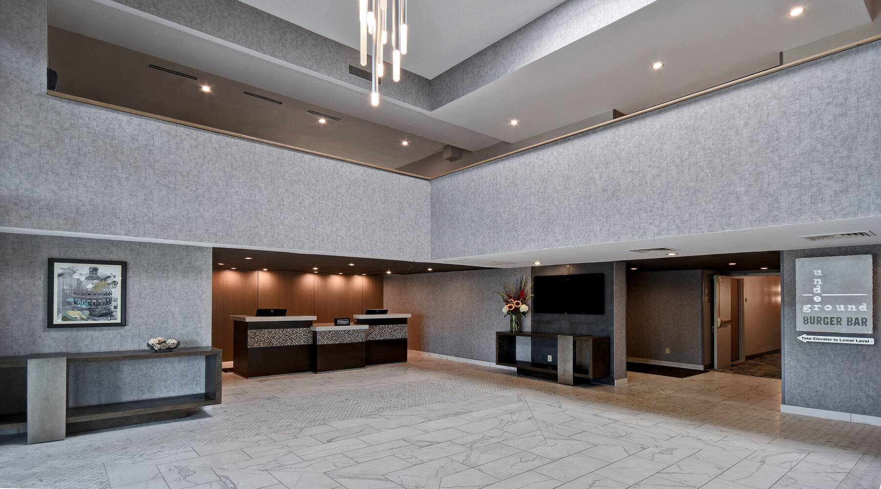 DoubleTree by Hilton St. Louis Airport